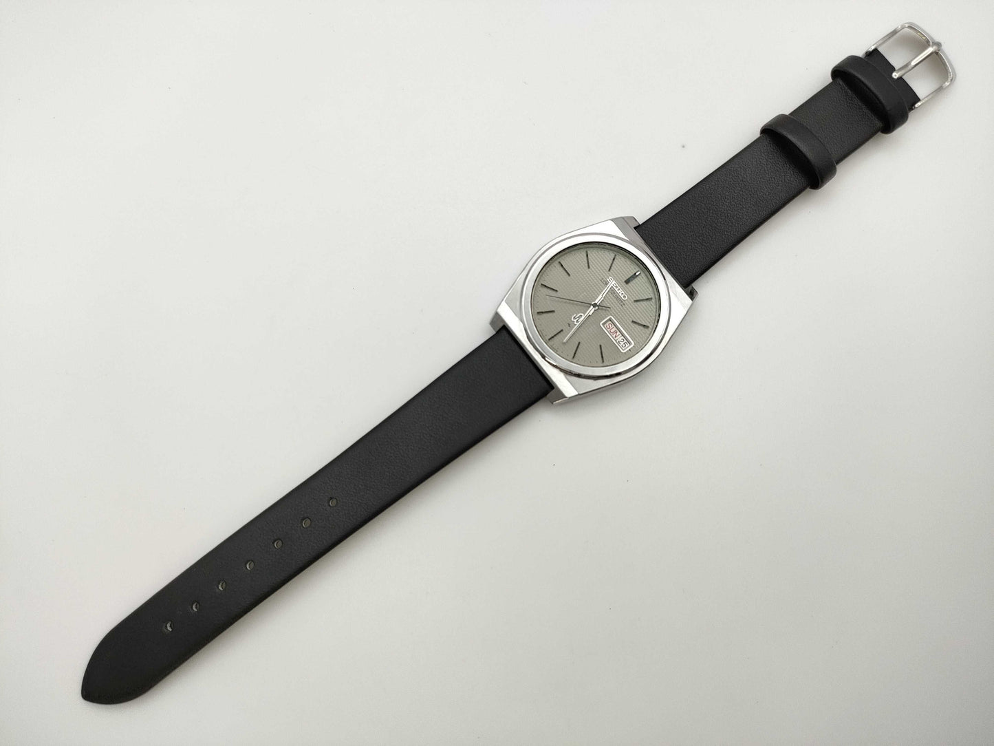 SEIKO 7143-7010 951903 Quartz Movement, Not Working, No Operational Guarantee, Men's Watch