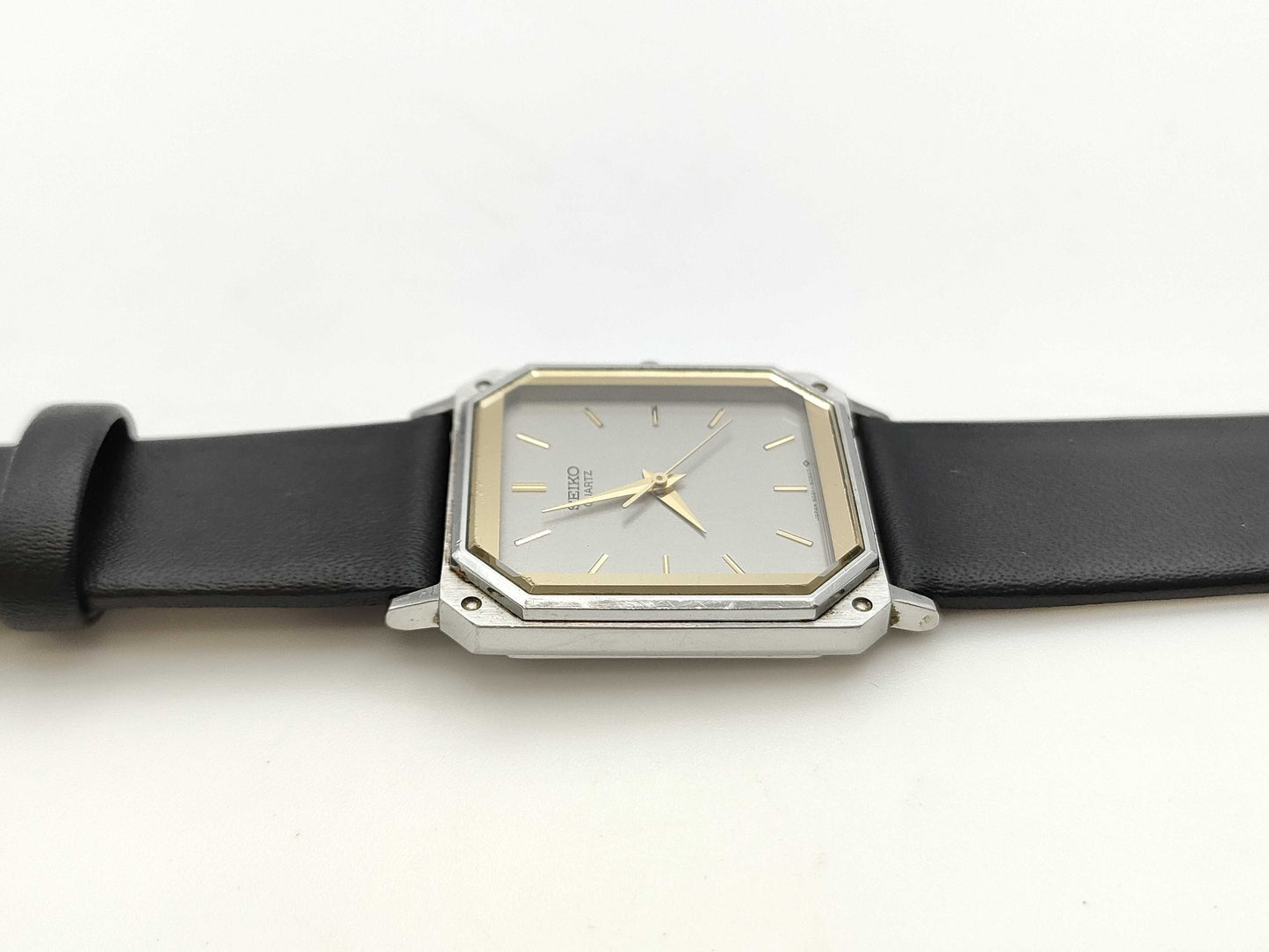 SEIKO 9021-504A 3N3459 Quartz Women's Watch, Not Working, No Operational Guarantee