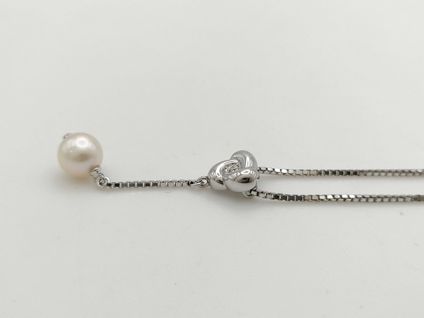 TASAKI Pearl Diameter: Approx. 6.9mm, D0.01ct, Silver/Metal, 4.4g Necklace