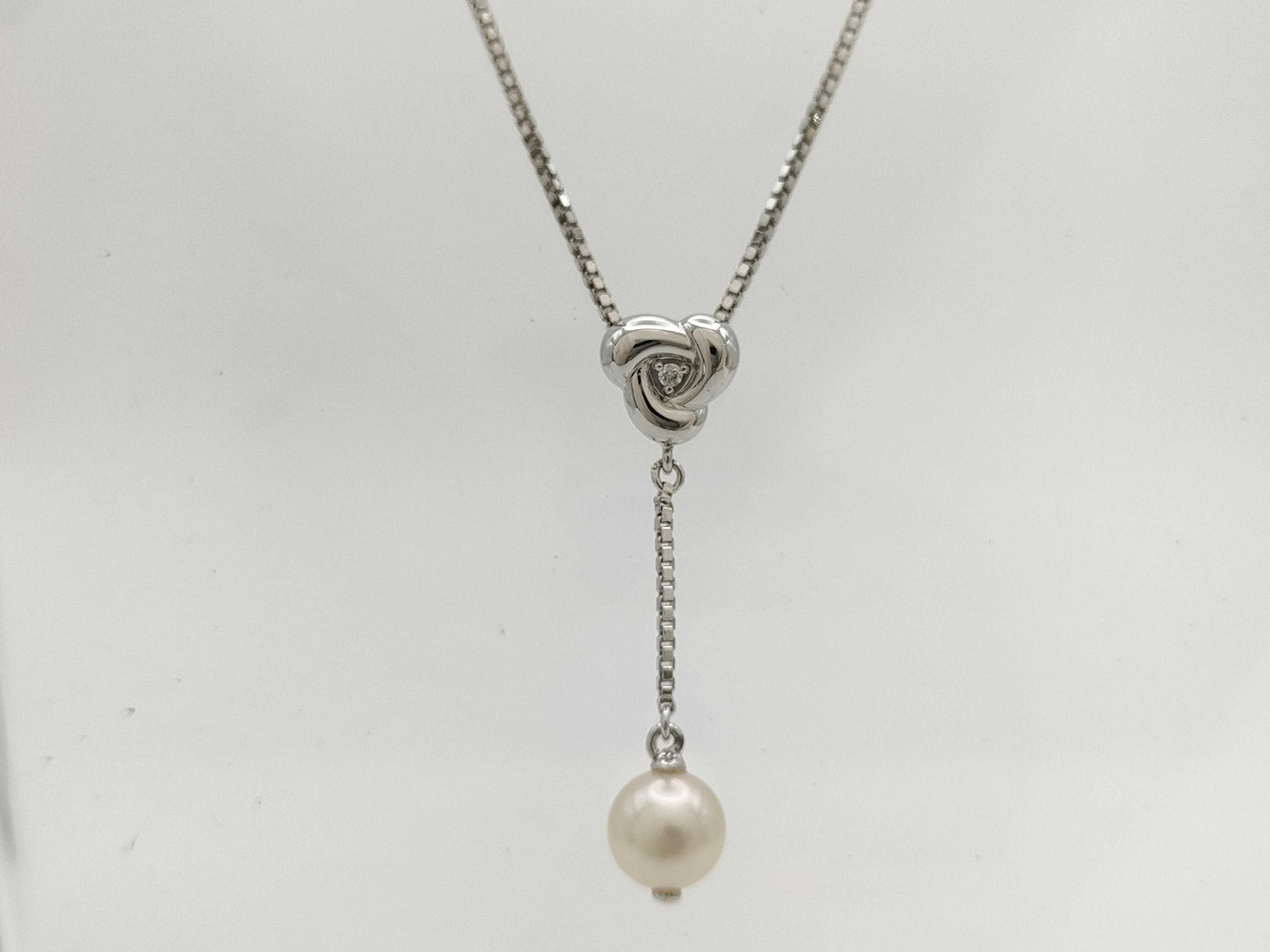 TASAKI Pearl Diameter: Approx. 6.9mm, D0.01ct, Silver/Metal, 4.4g Necklace