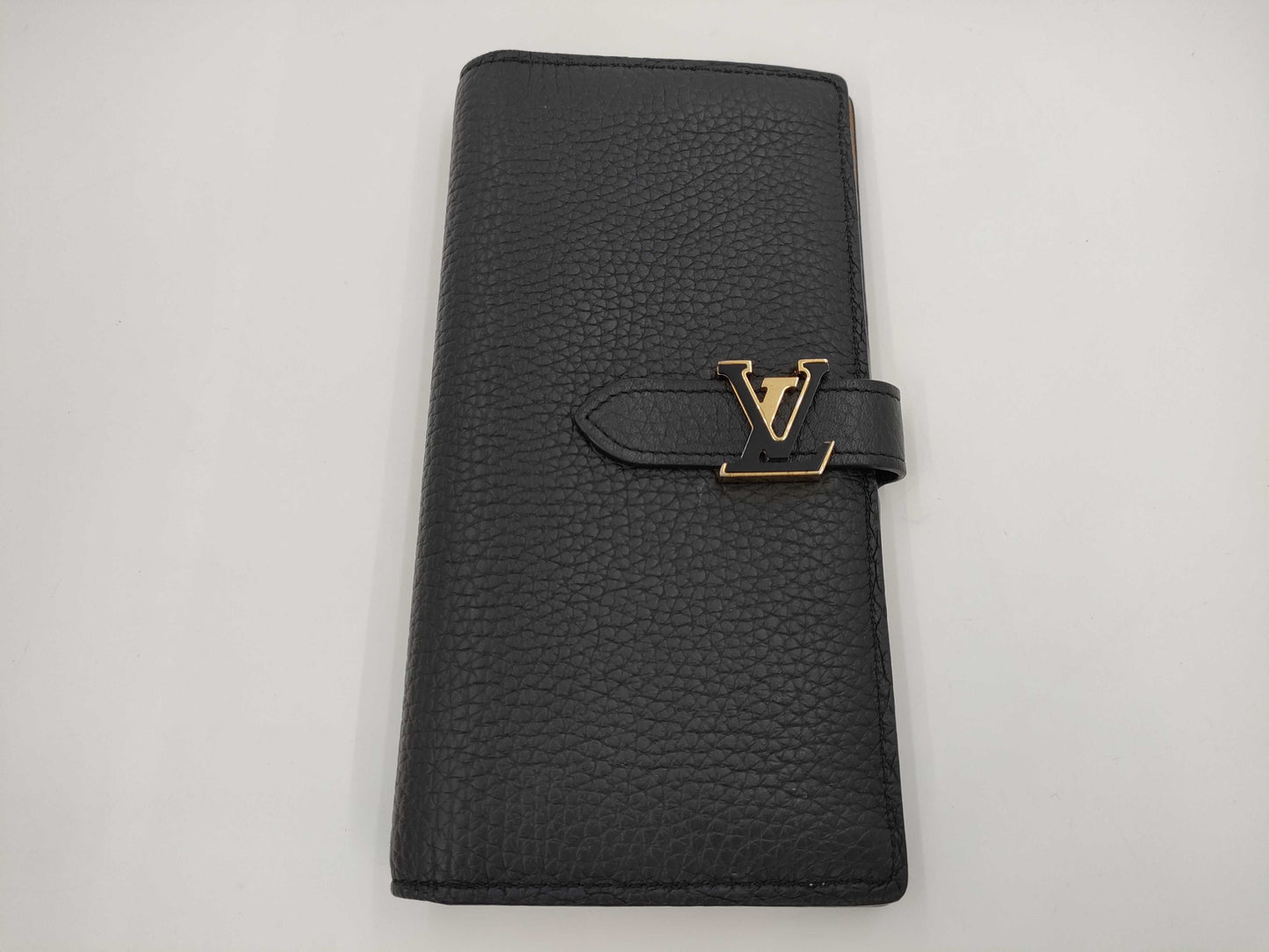 LOUIS VUITTON Taurillon LV Vertical Wallet M81330 IC Tag Box and Dust Bag Included Wallet