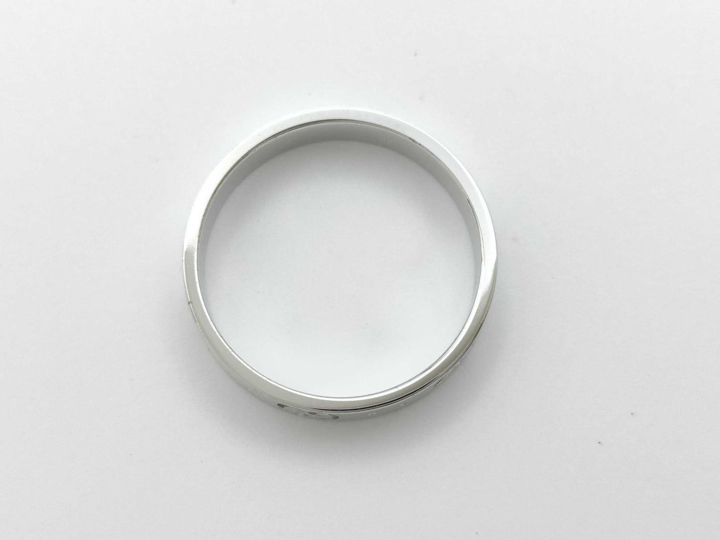 GUCCI Icon #18 WG 750 4.1g Ring
