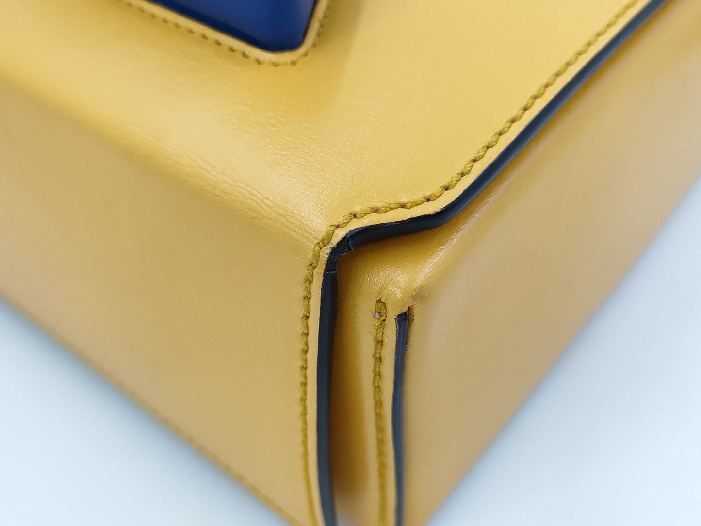 GUCCI bag yellow shoulder bag