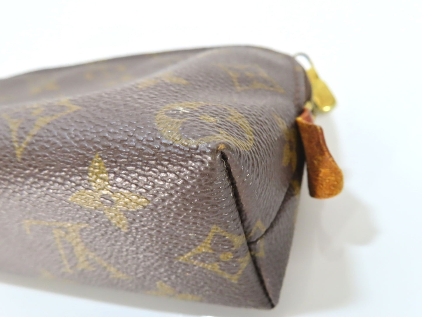 LOUIS VUITTON Monogram Louis Vuitton Monogram Pouch Pouch