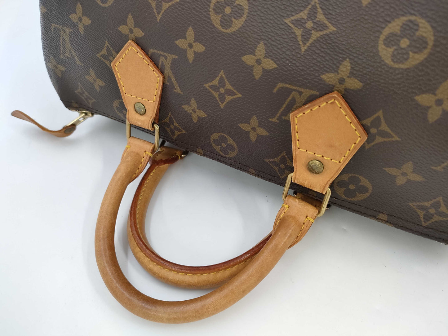 LOUIS VUITTON Monogram Louis Vuitton Speedy 30 Monogram Handbag M41526/VI0913