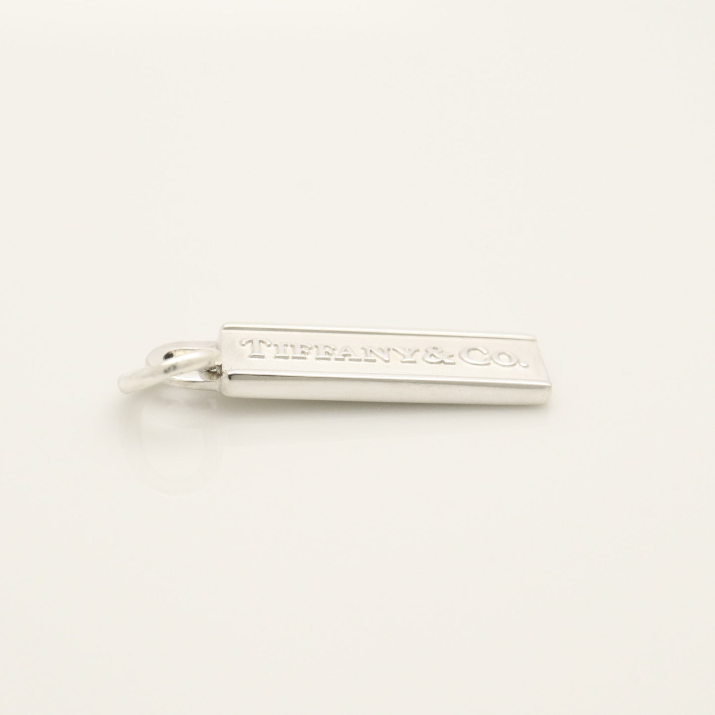 Tiffany & Co. Logo Bar Plate Necklace Pendant in Sterling Silver , Weight: 5.03g