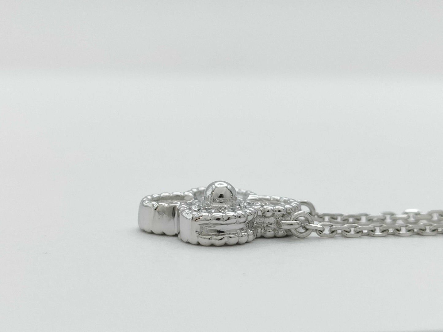 Van Cleef & Arpels Vintage Alhambra Diamond Necklace in 750 White Gold, 6.0g