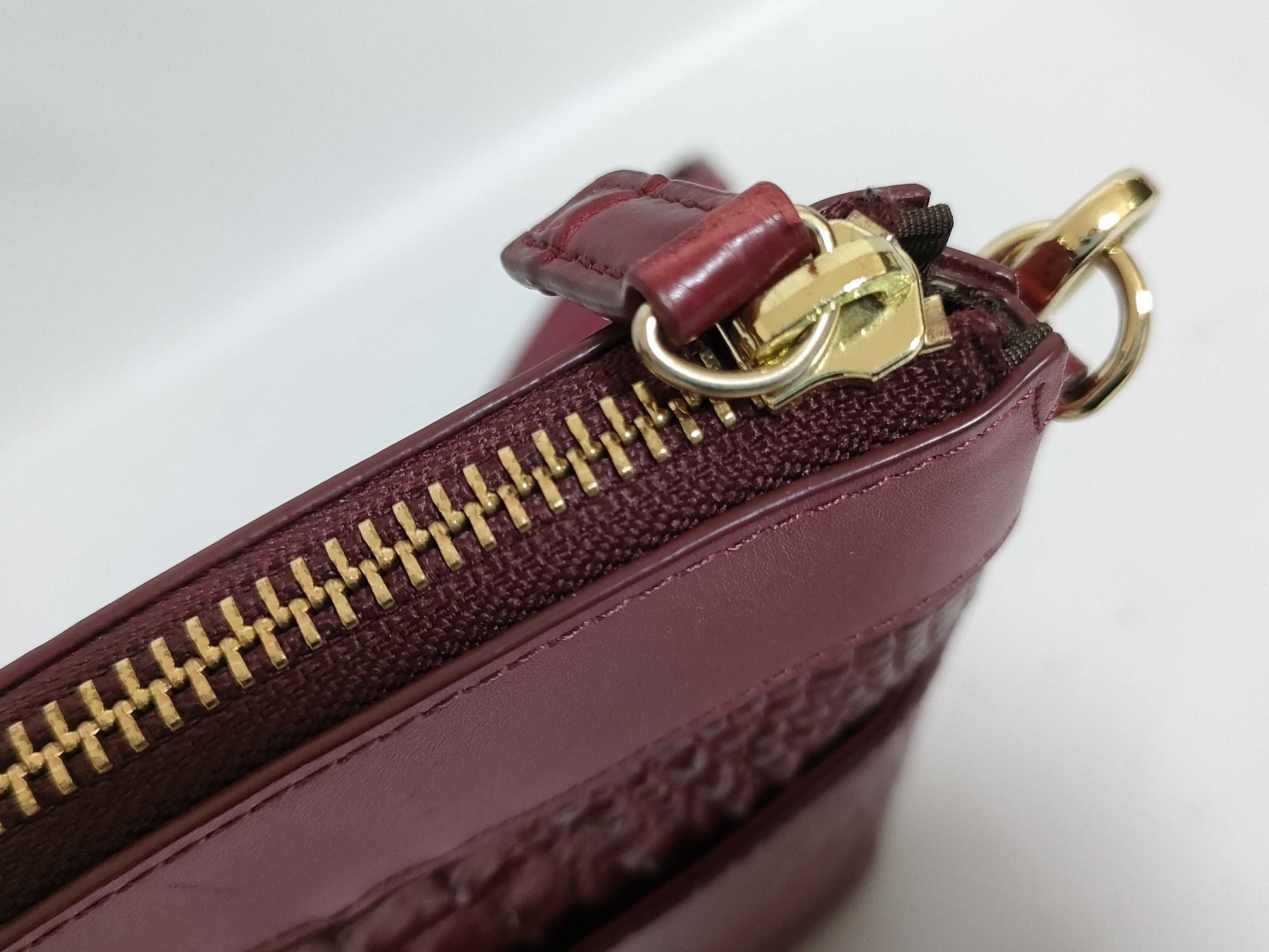 Crocodile leather shoulder bag