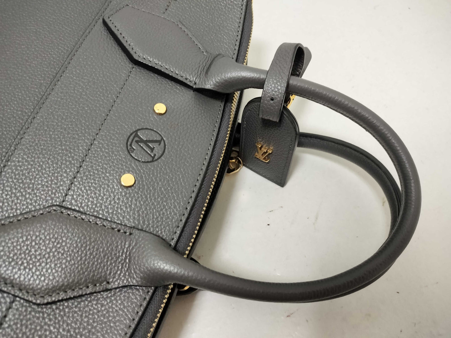LOUIS VUITTON City Steamer MM Handbag