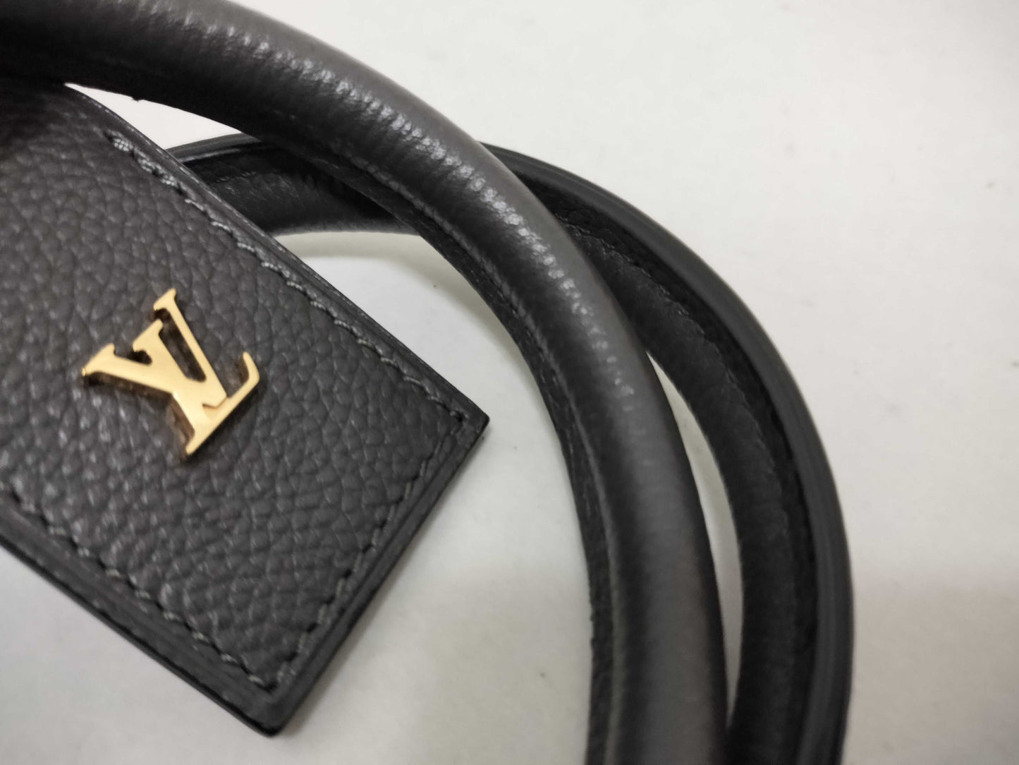 LOUIS VUITTON City Steamer MM Handbag