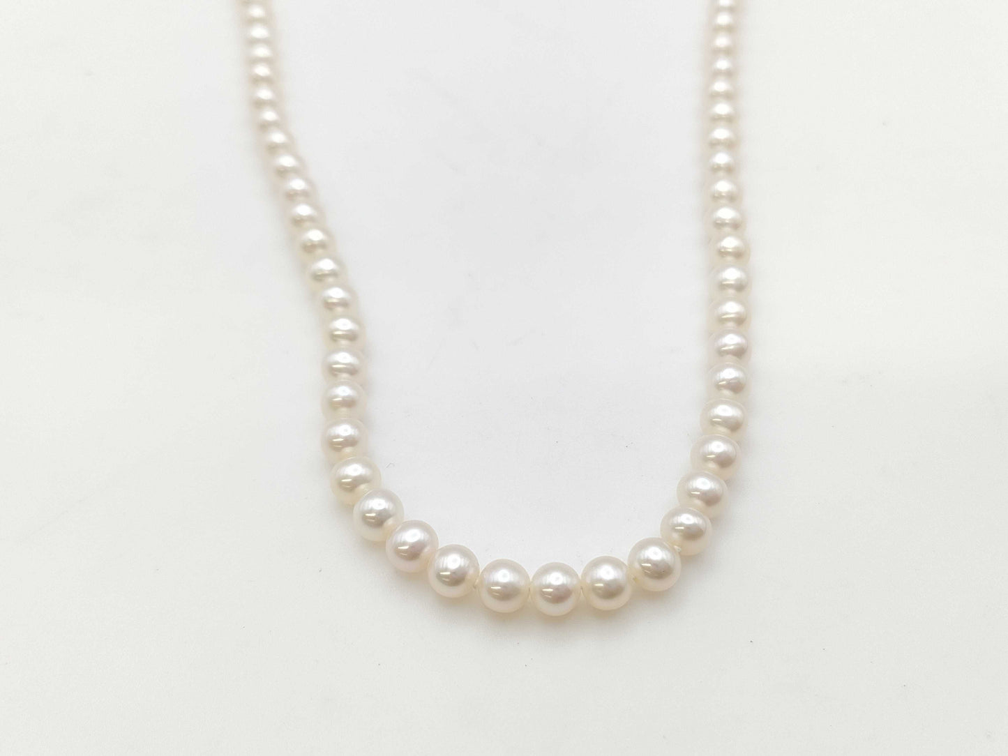 Tiffany & Co. Pearl Necklace, 925, 17.9g, 5.2-5.5mm Diameter