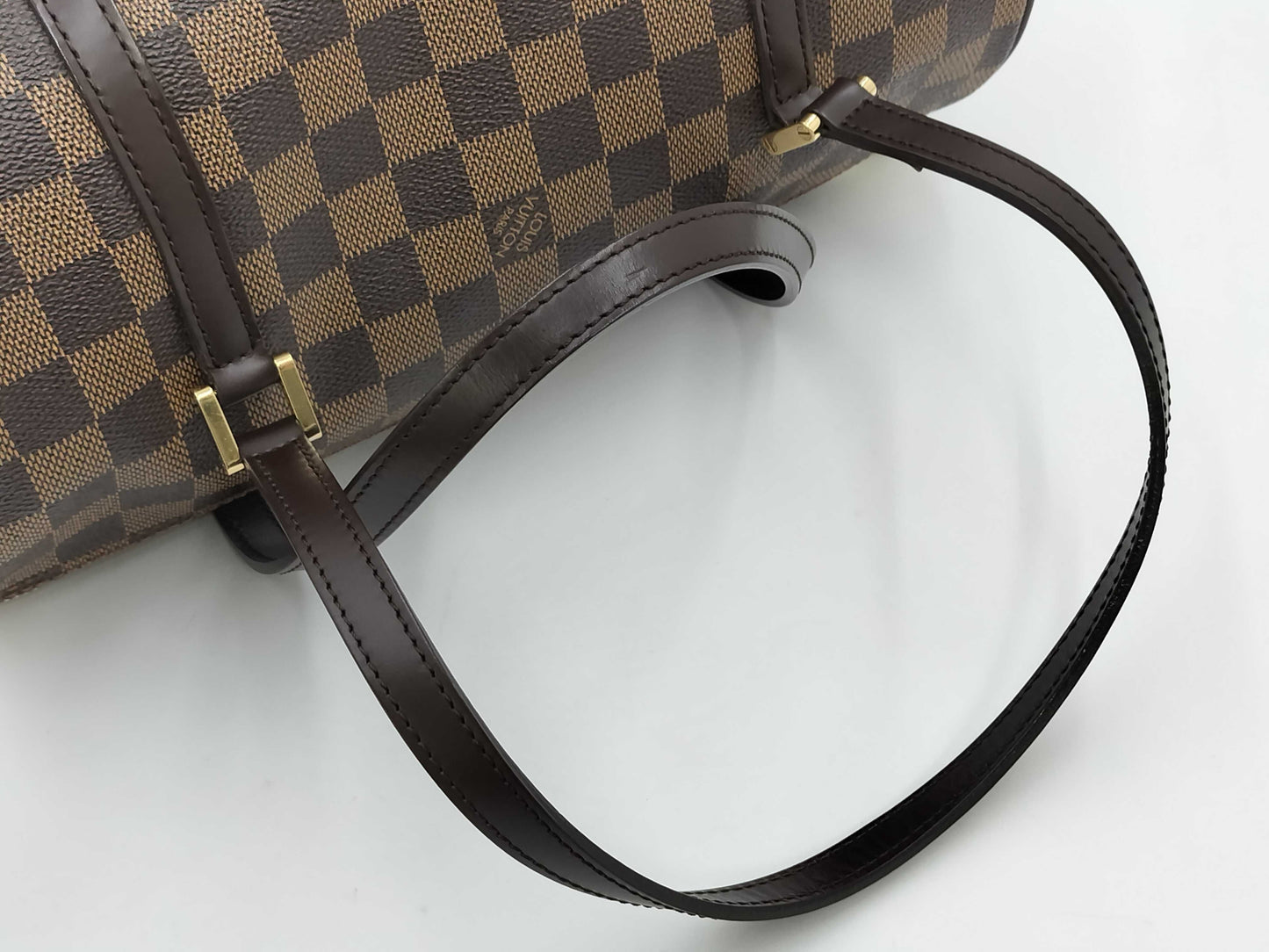 LOUIS VUITTON Damier Papillon Handbag with Pouch MB0035
