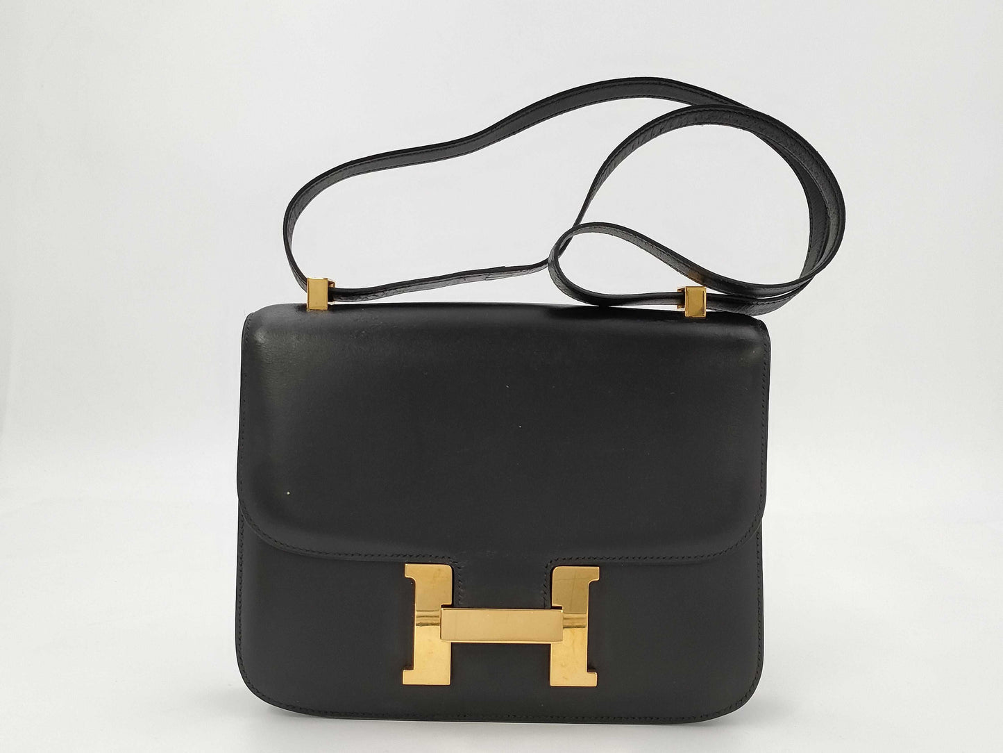 HERMES Constance 23 Black Shoulder Bag with O* Stamp