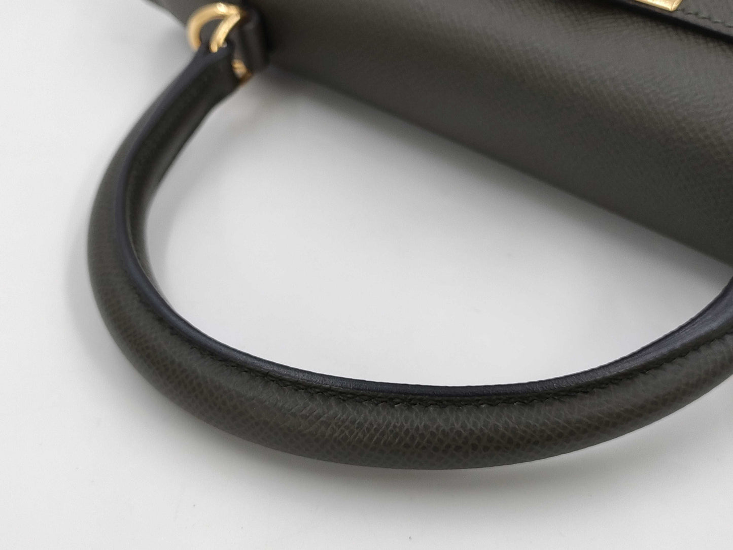 HERMES Kelly 28 Serie Handbag in Epsom Leather, Dark Green with Gold Hardware and Z Stamp