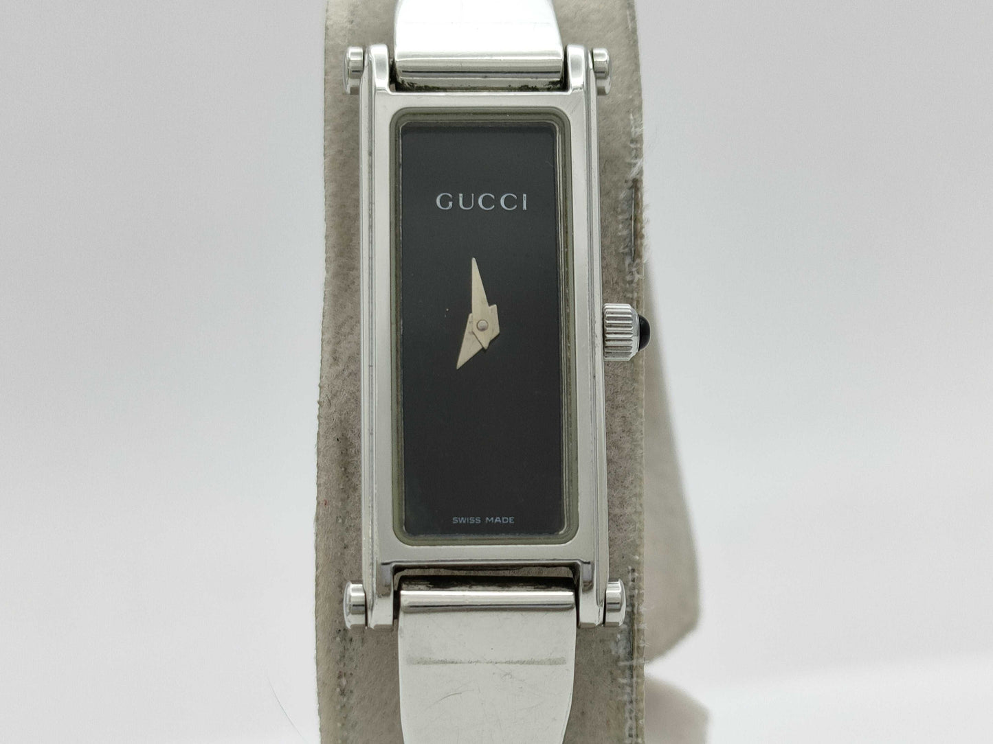GUCCI 1500L 0726460 Quartz Black Dial Women's Watch