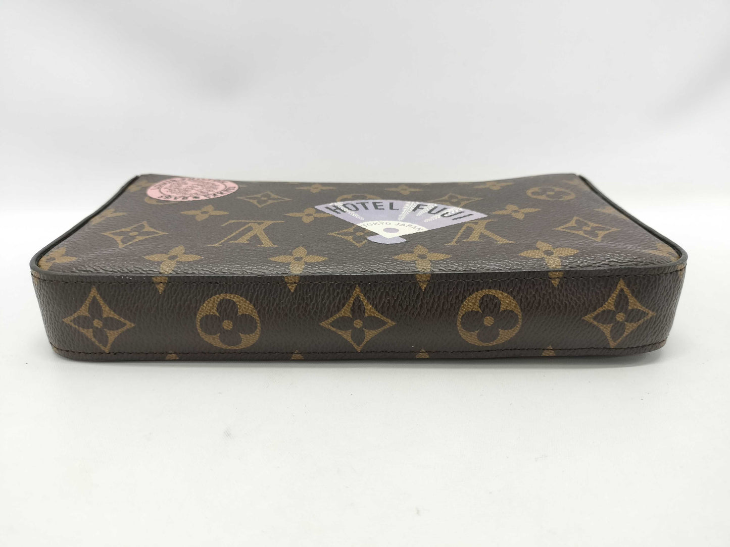 LOUIS VUITTON Chain Shoulder Bag