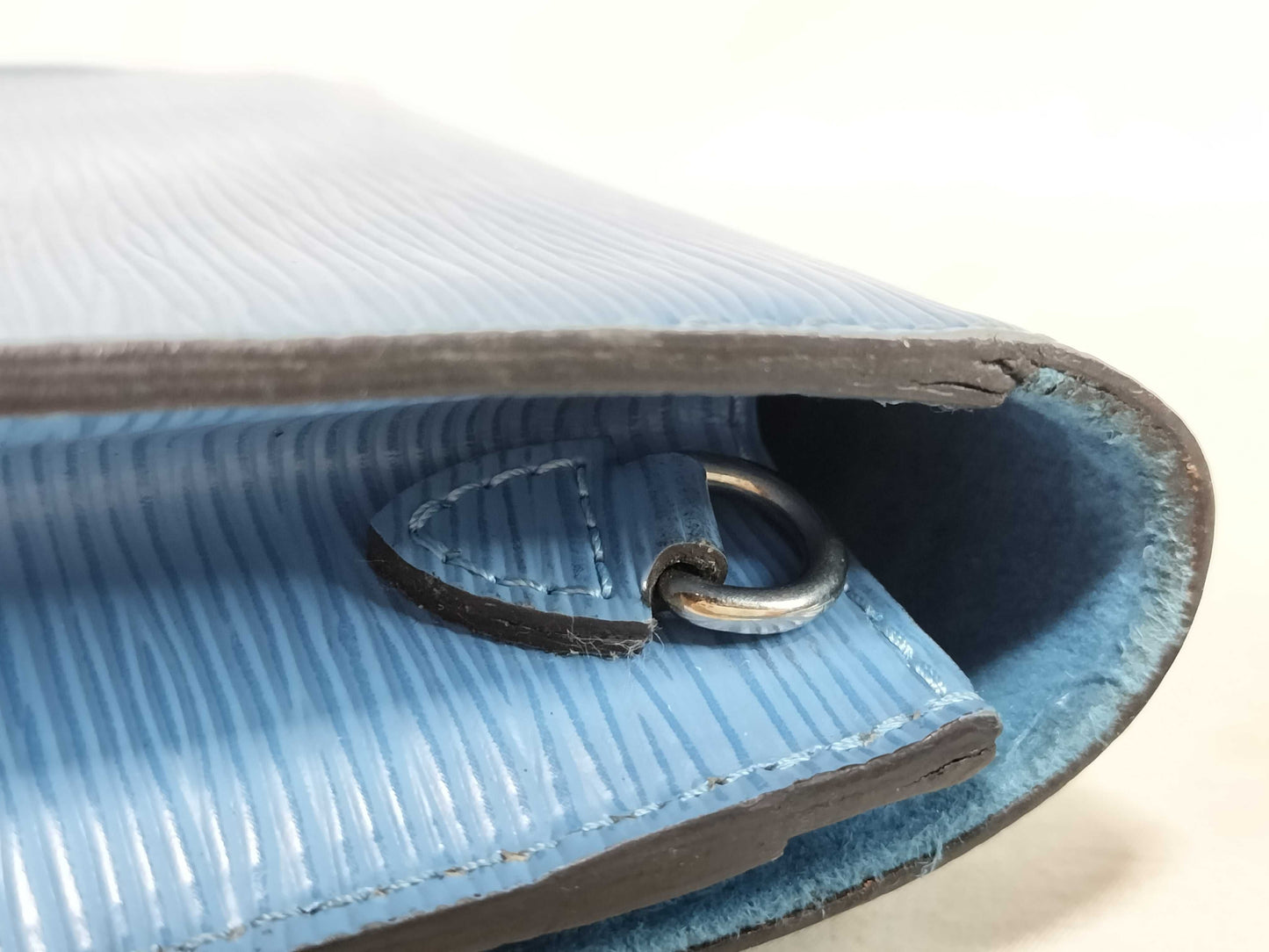 LOUIS VUITTON Epi Louis Vuitton Epi Pochette Louise Shoulder Bag