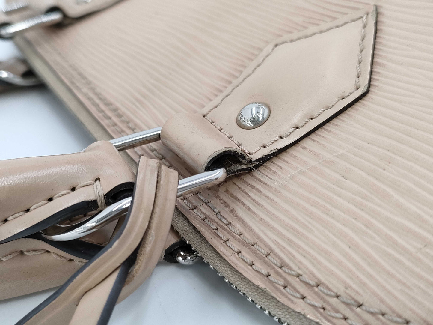 LOUIS VUITTON Louis Vuitton Alma Handbag Handbag