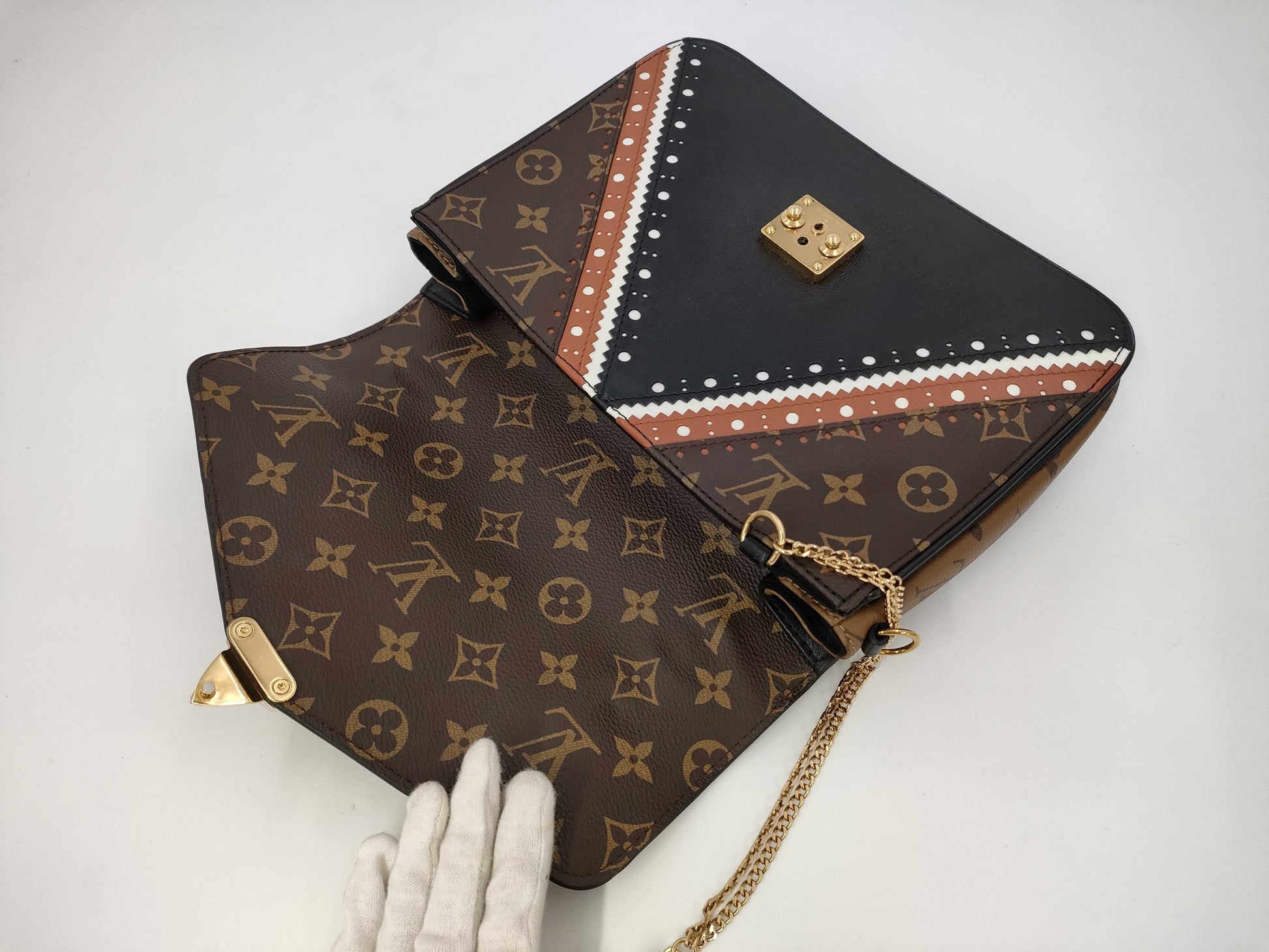LOUIS VUITTON Louis Vuitton Message Shoulder Bag Shoulder Bag