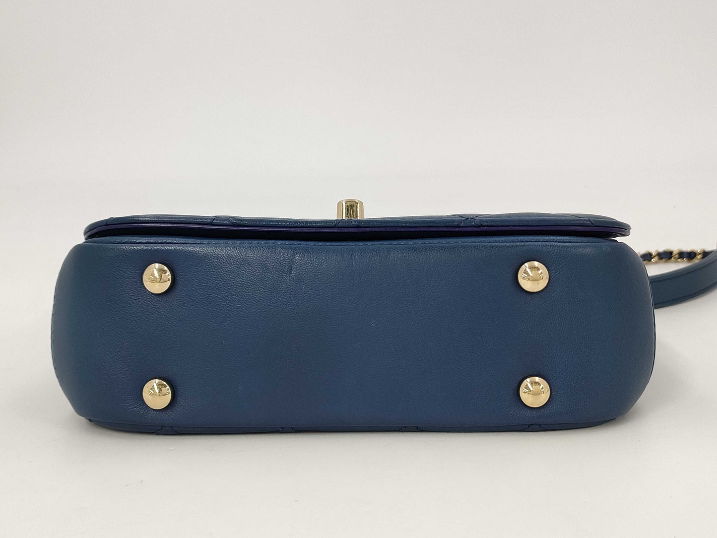 CHANEL Matelasse Shoulder Bag Shoulder Bag