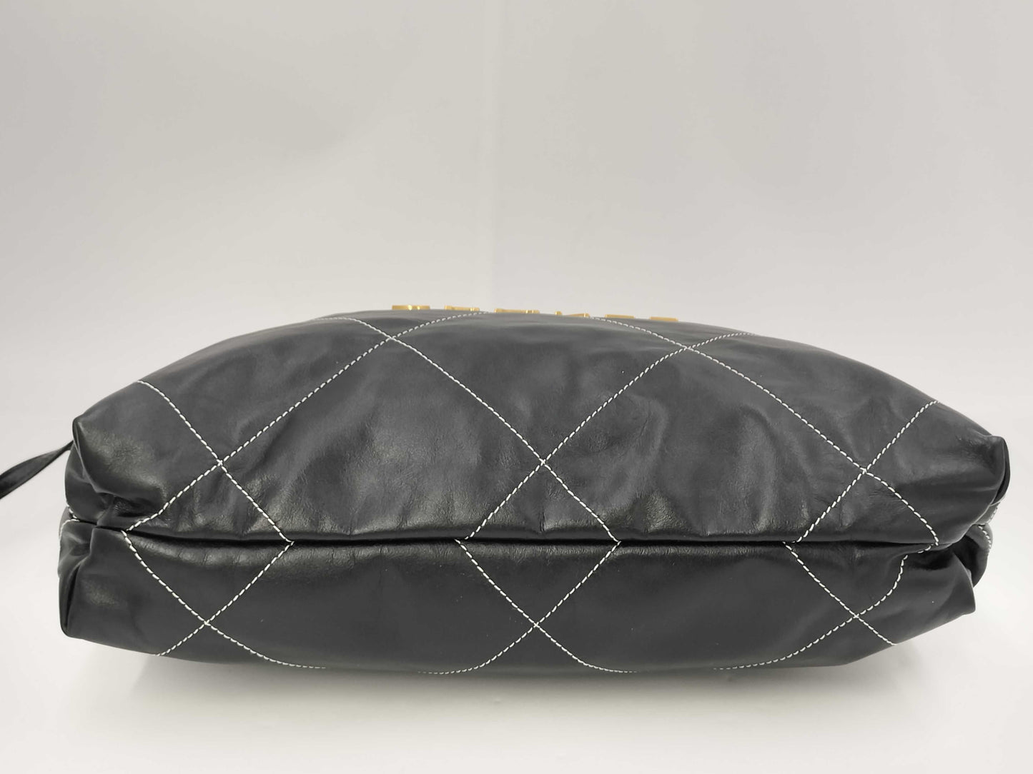 CHANEL Chanel 22 Black Shoulder Bag