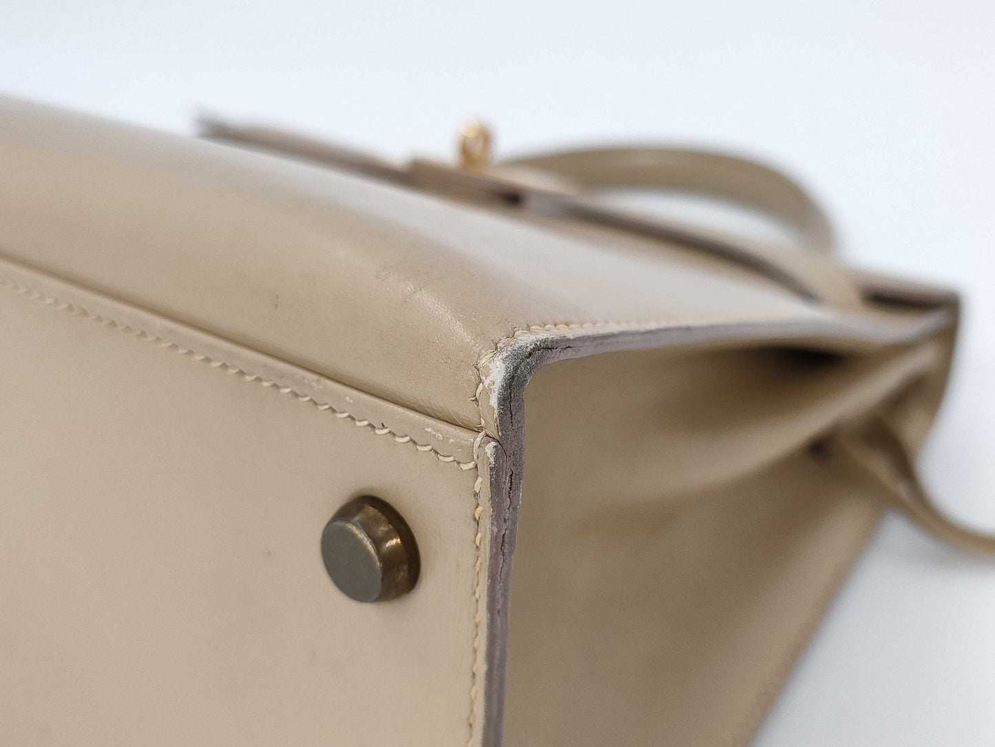 HERMES Kelly 28 Beige Handbag