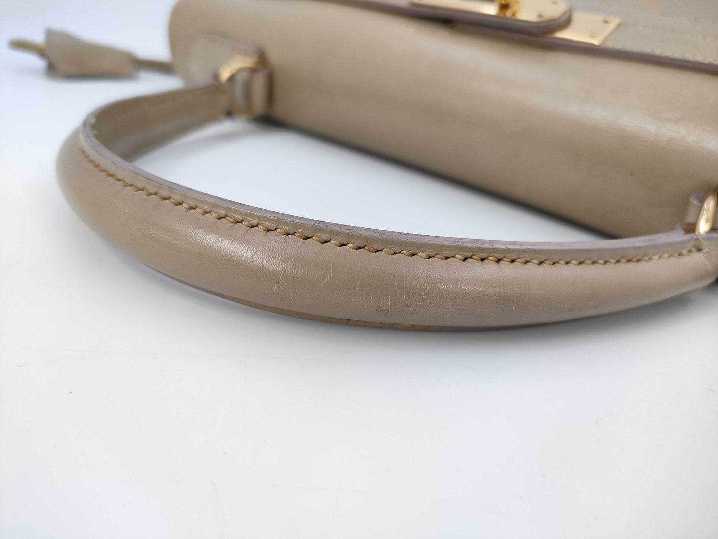 HERMES Kelly 28 Beige Handbag