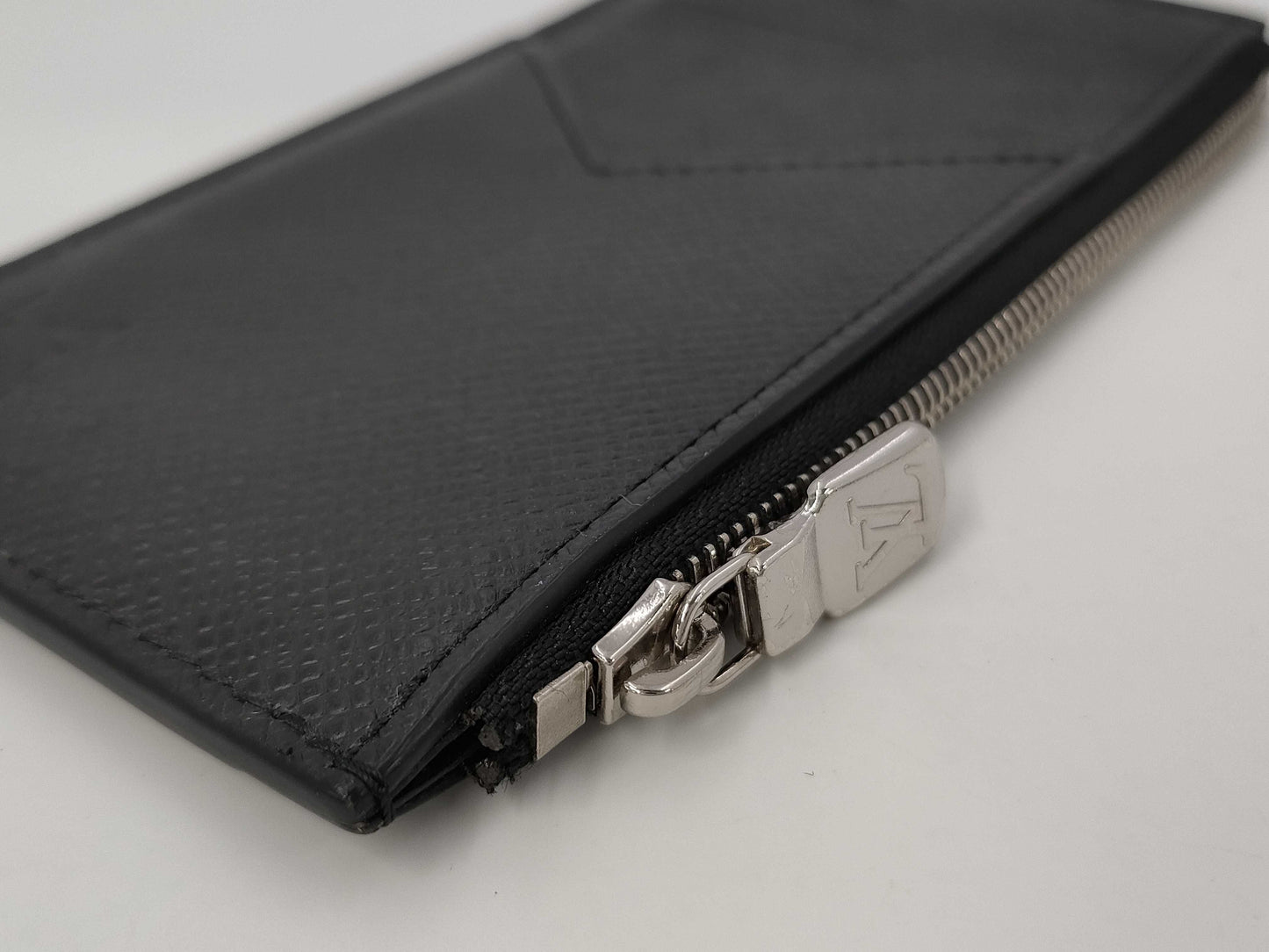 LOUIS VUITTON Taiga M62914 Coin Card Holder with Dust Bag, Card Case, Pass Case, Business Card Holder