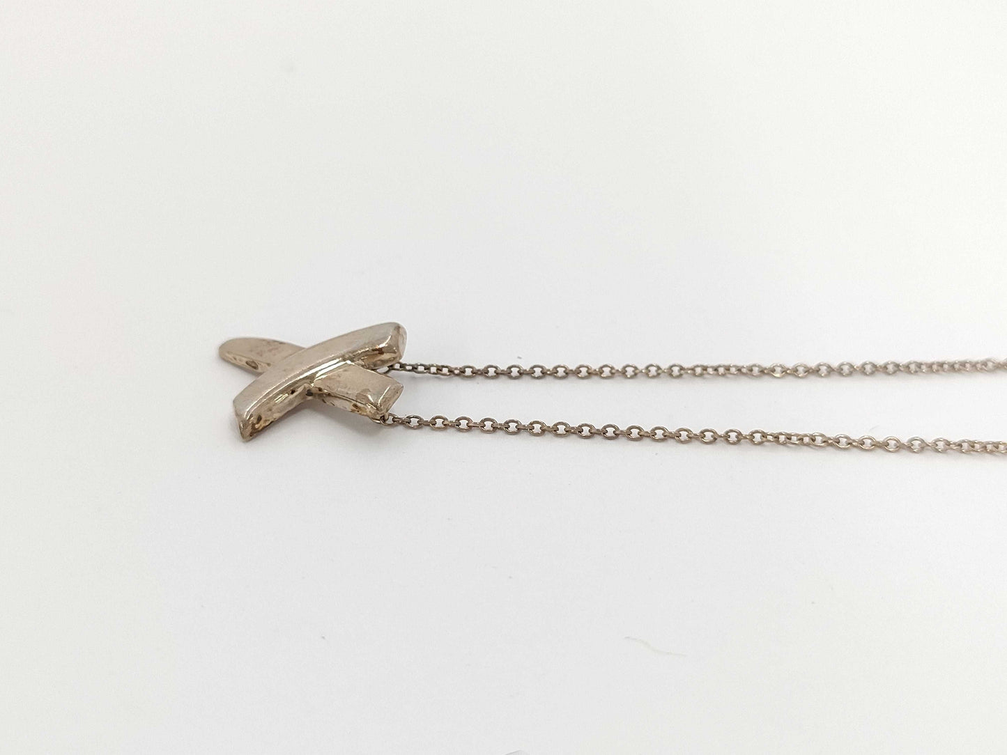 Tiffany & Co. Paloma Picasso Kiss Cross Necklace in SV925, 2.7g