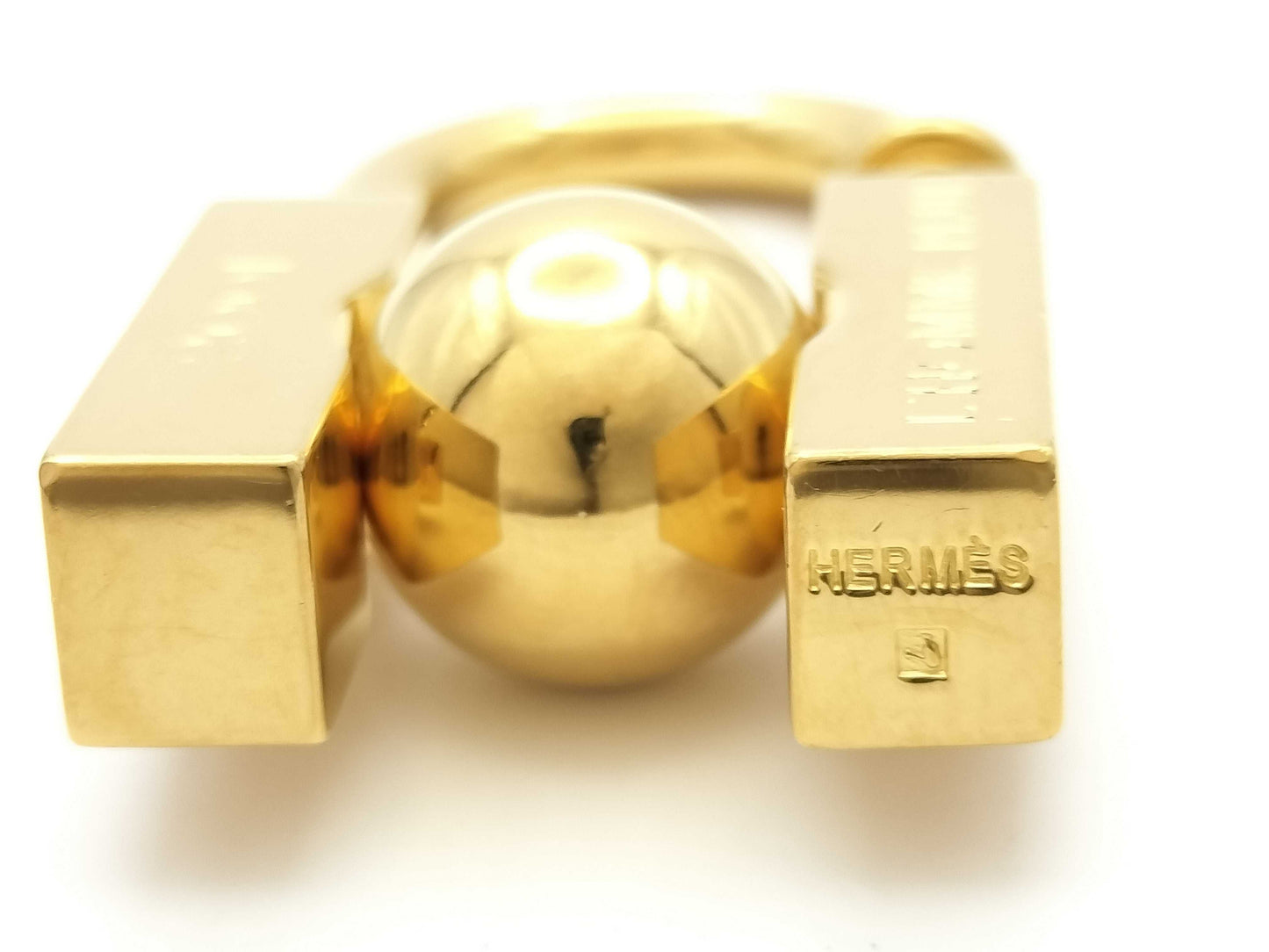 HERMES 2001 Cadena Charm "In Search of the Unknown Beauty of Earth" Gold Other Accessories