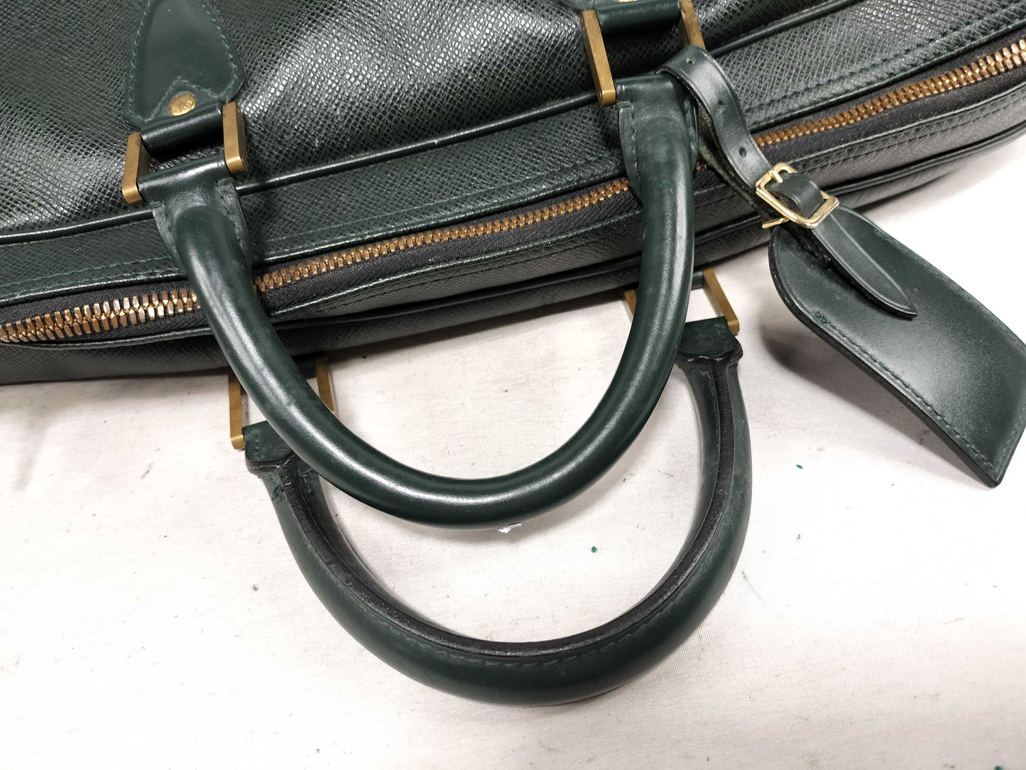 LOUIS VUITTON Taiga Louis Vuitton Taiga Boston Bag Ezepia M30124Boston Bag