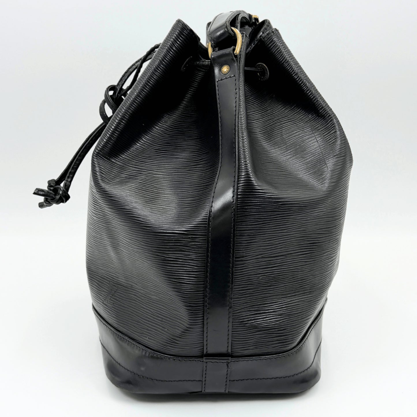 LOUIS VUITTON Epi Petit Noe M59012 Shoulder Bag