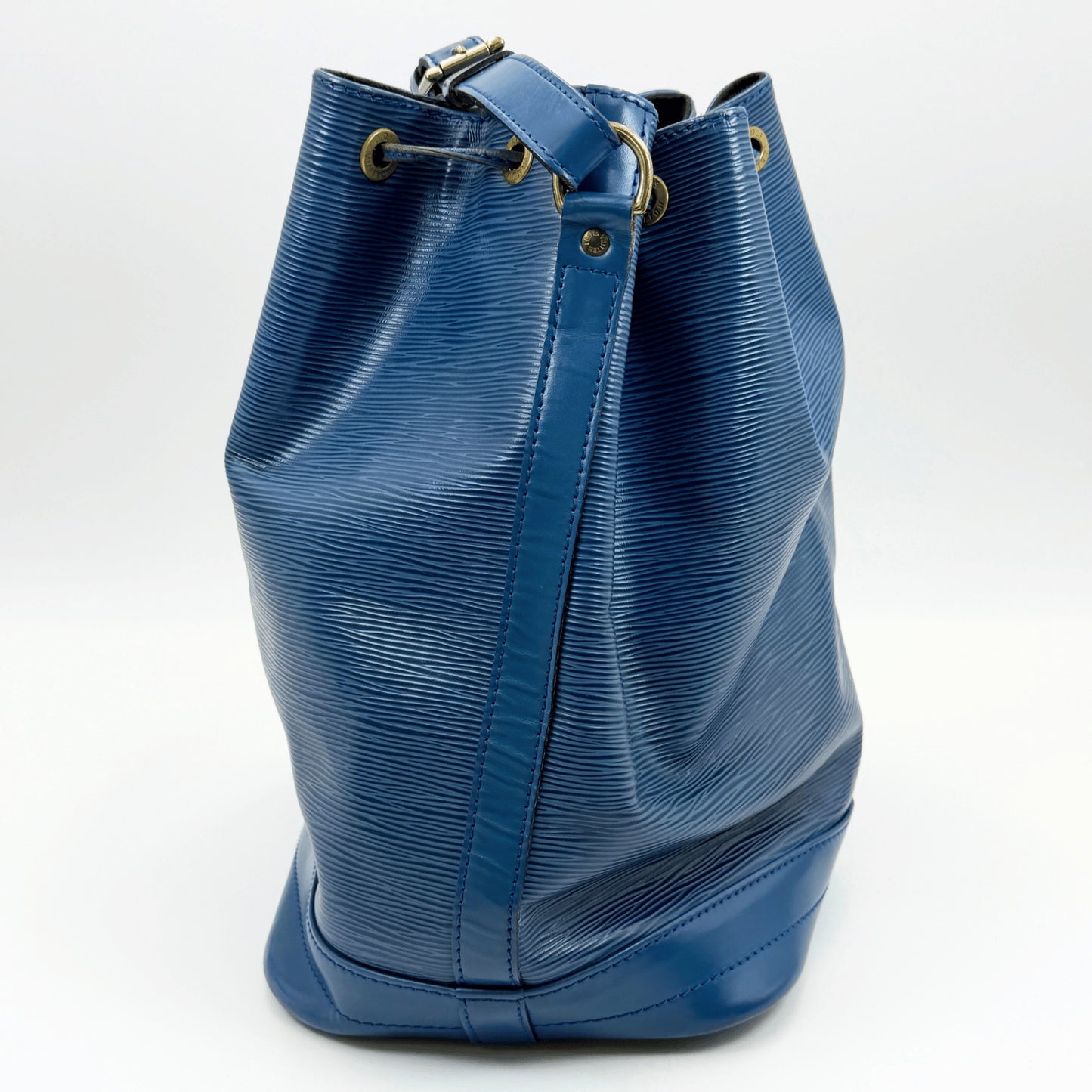 LOUIS VUITTON Epi Petit Noe M44105 Shoulder Bag