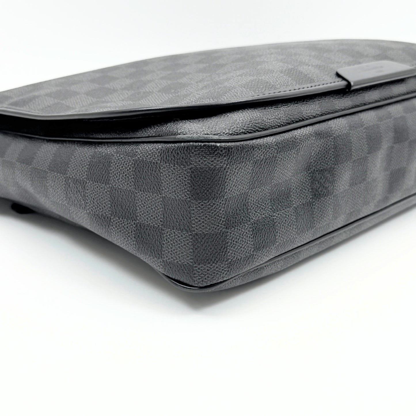 LOUIS VUITTON Daniel MM Damier Graphite N58029 Shoulder Bag