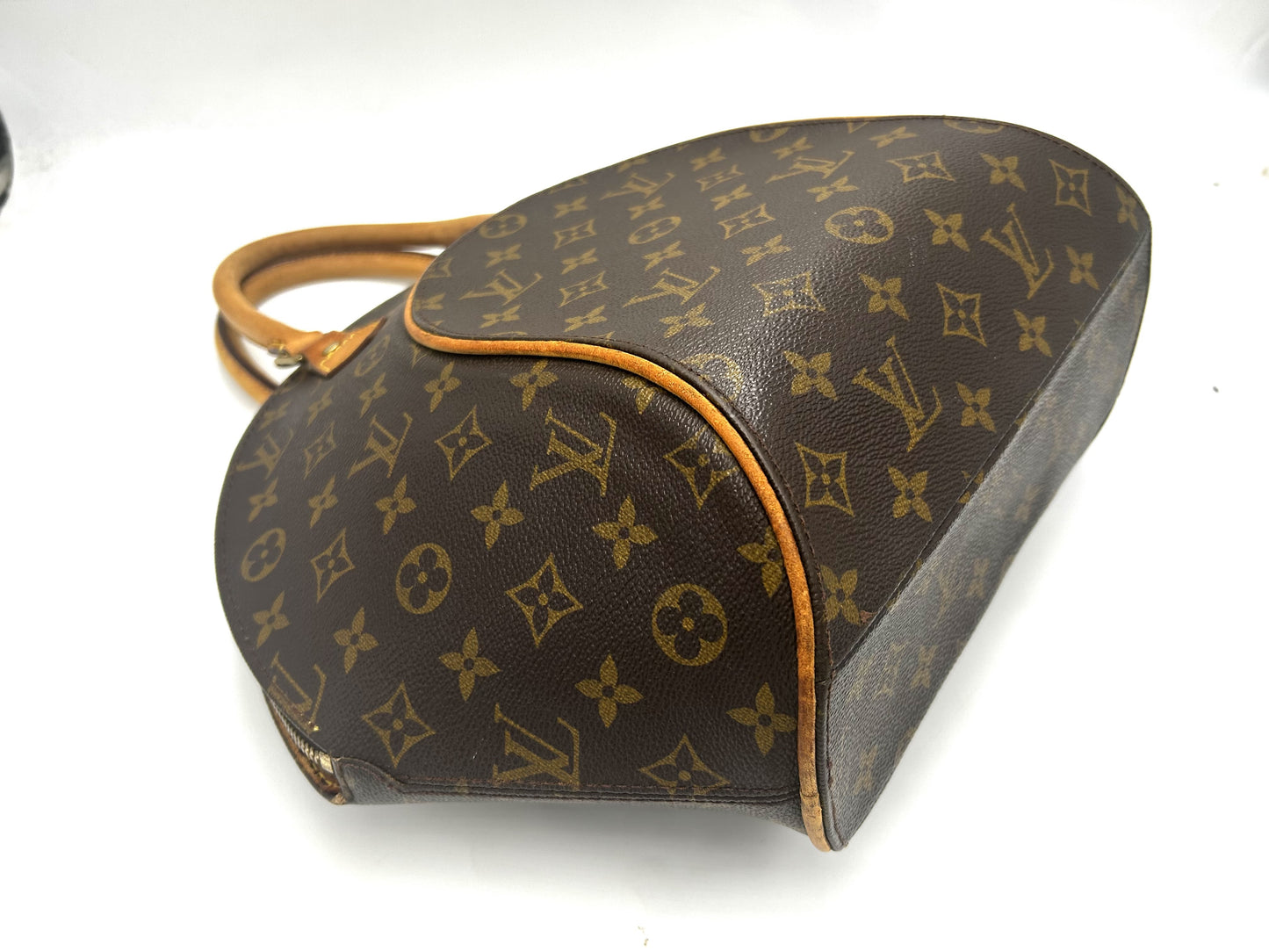 LOUIS VUITTON Ellipse Monogram Bag