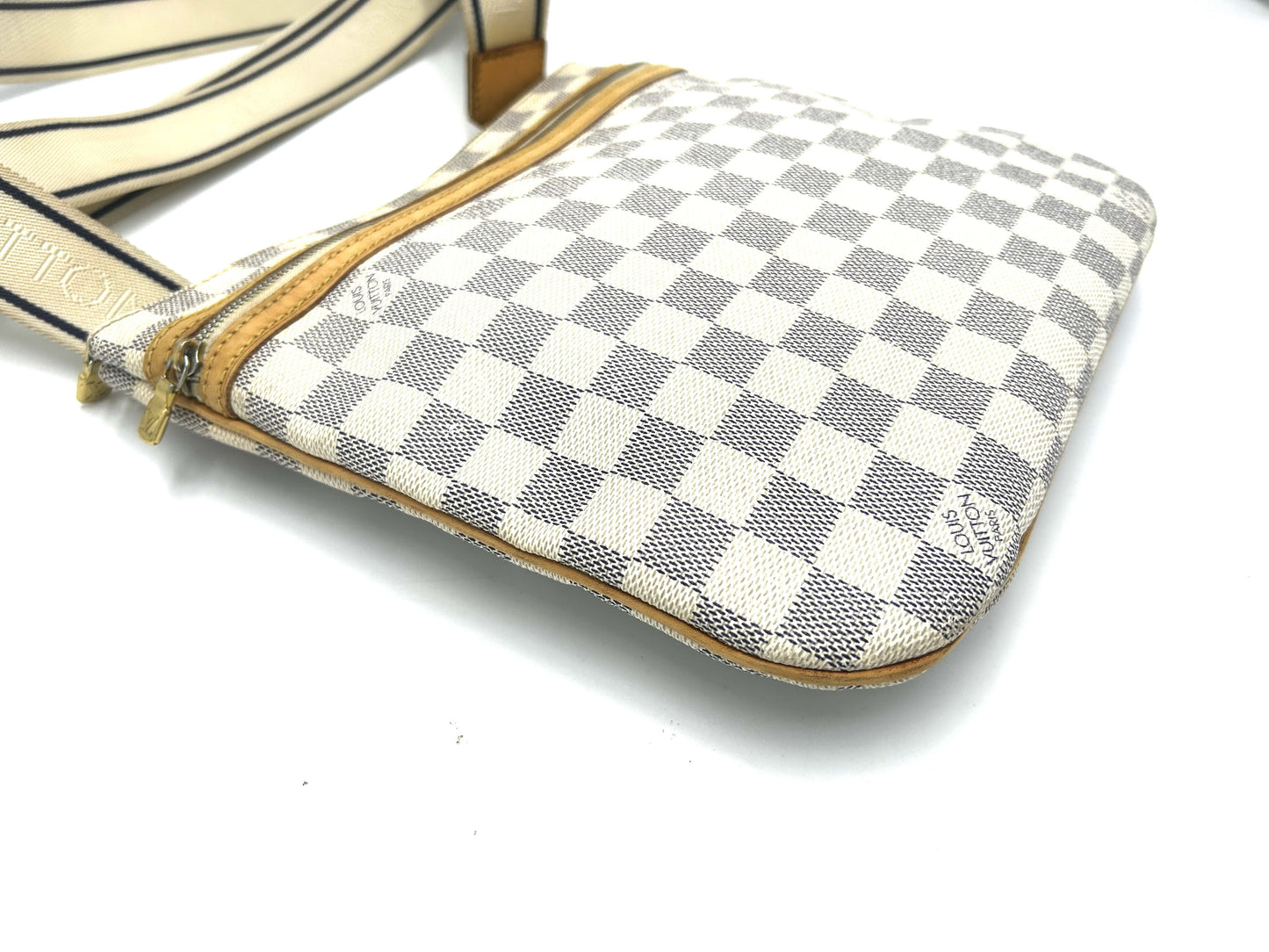 LOUIS VUITTON Azur Pochette Bosphor Bag