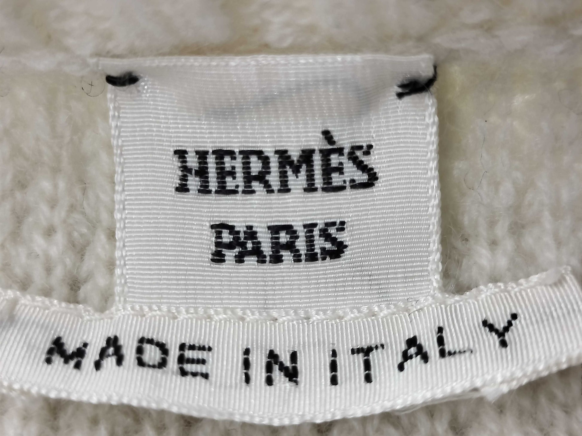 HERMES Knitted Vest Cashmere White Top