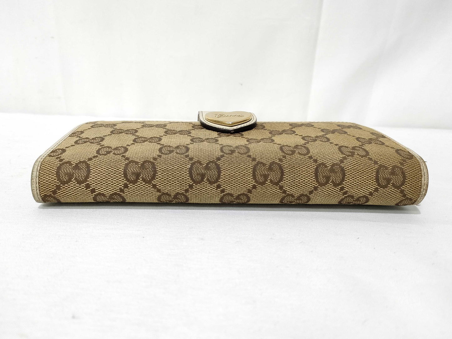 GUCCI GG Canvas Long Wallet with Heart Pattern