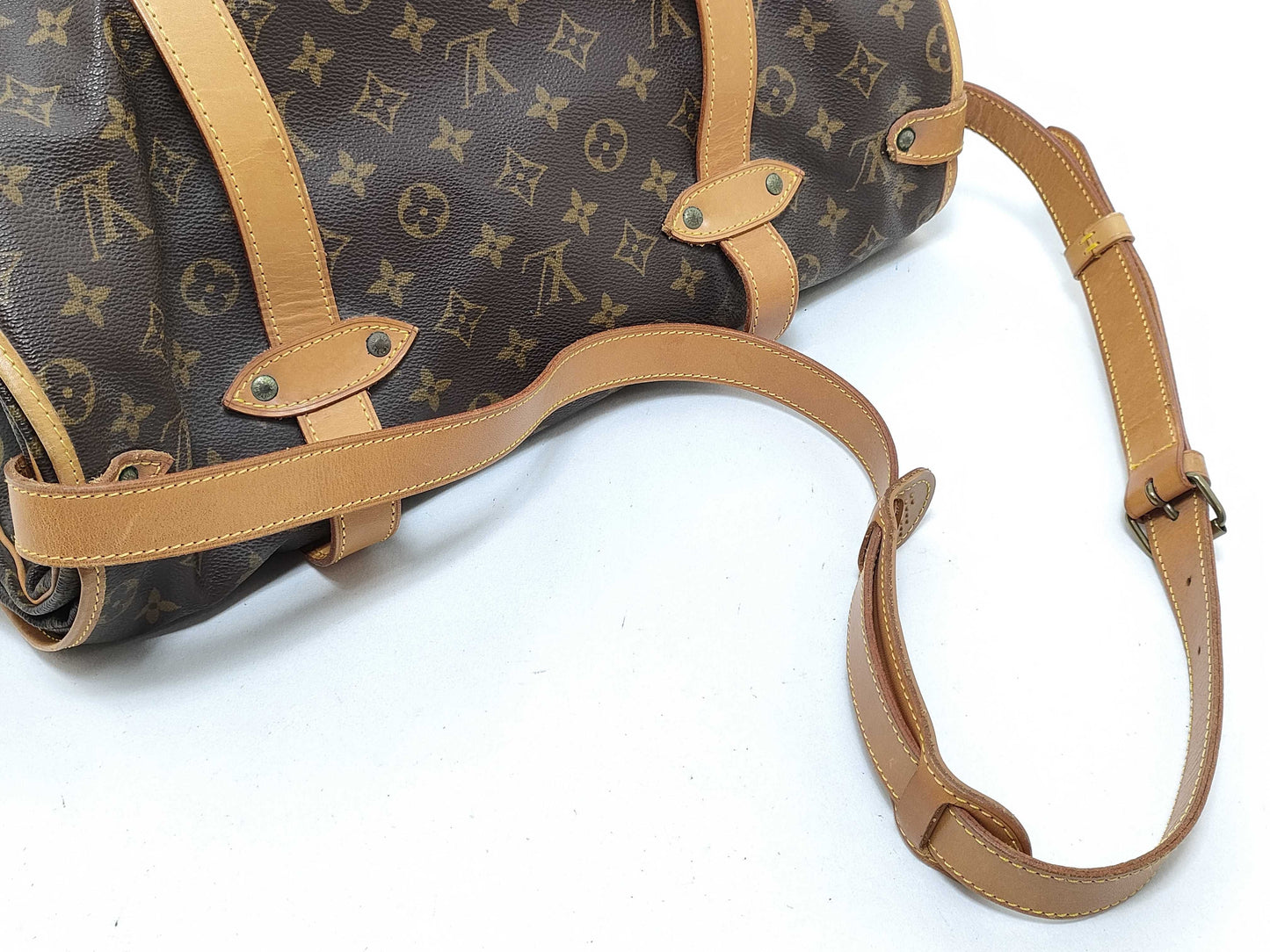 LOUIS VUITTON Monogram Vuitton Monogram Saumur 43 M42252 AR8911 Brown Shoulder Bag