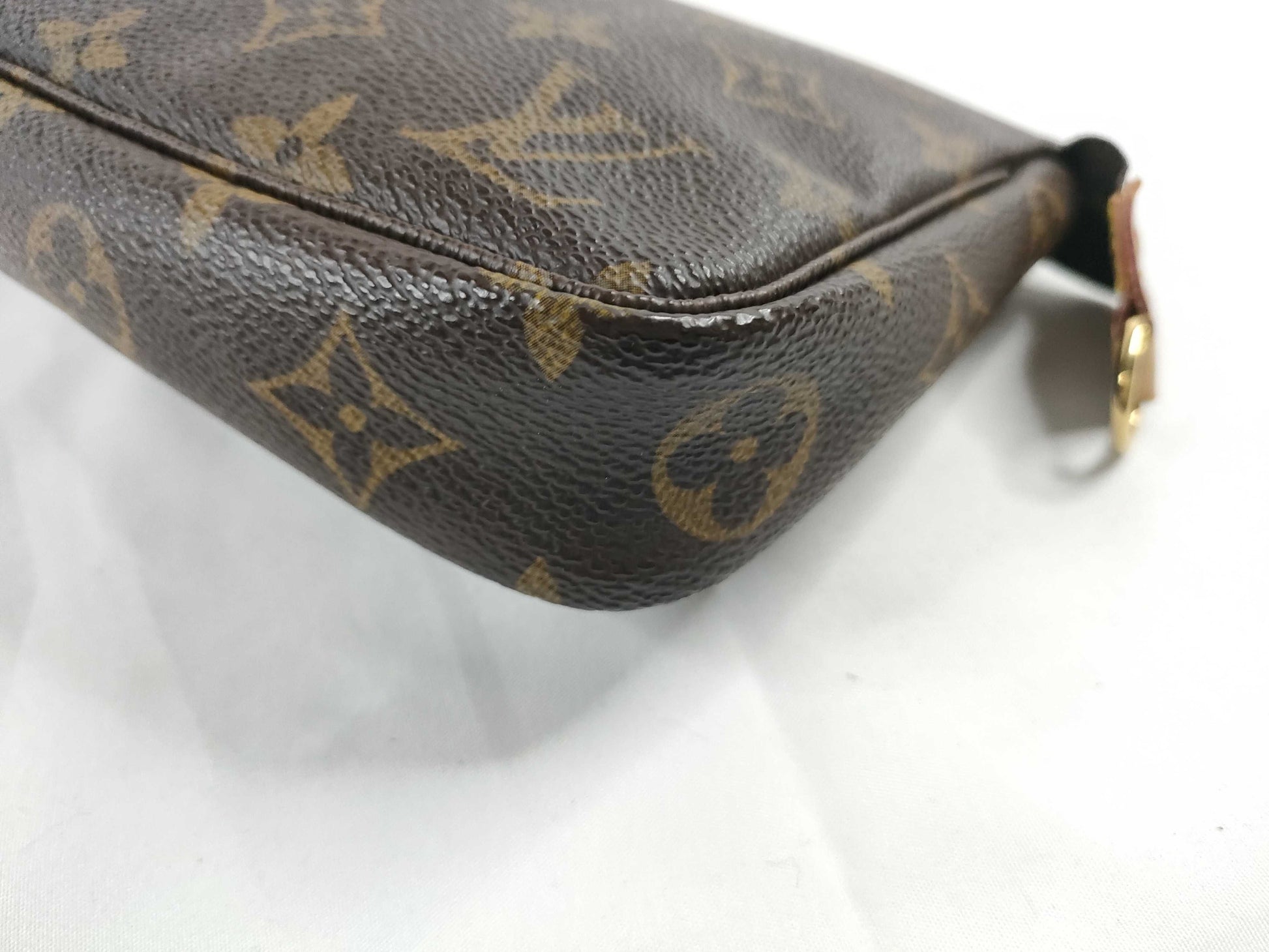 LOUIS VUITTON Monogram Vuitton Monogram Pochette Accessoir M51980 CA0052 Brown Handbag