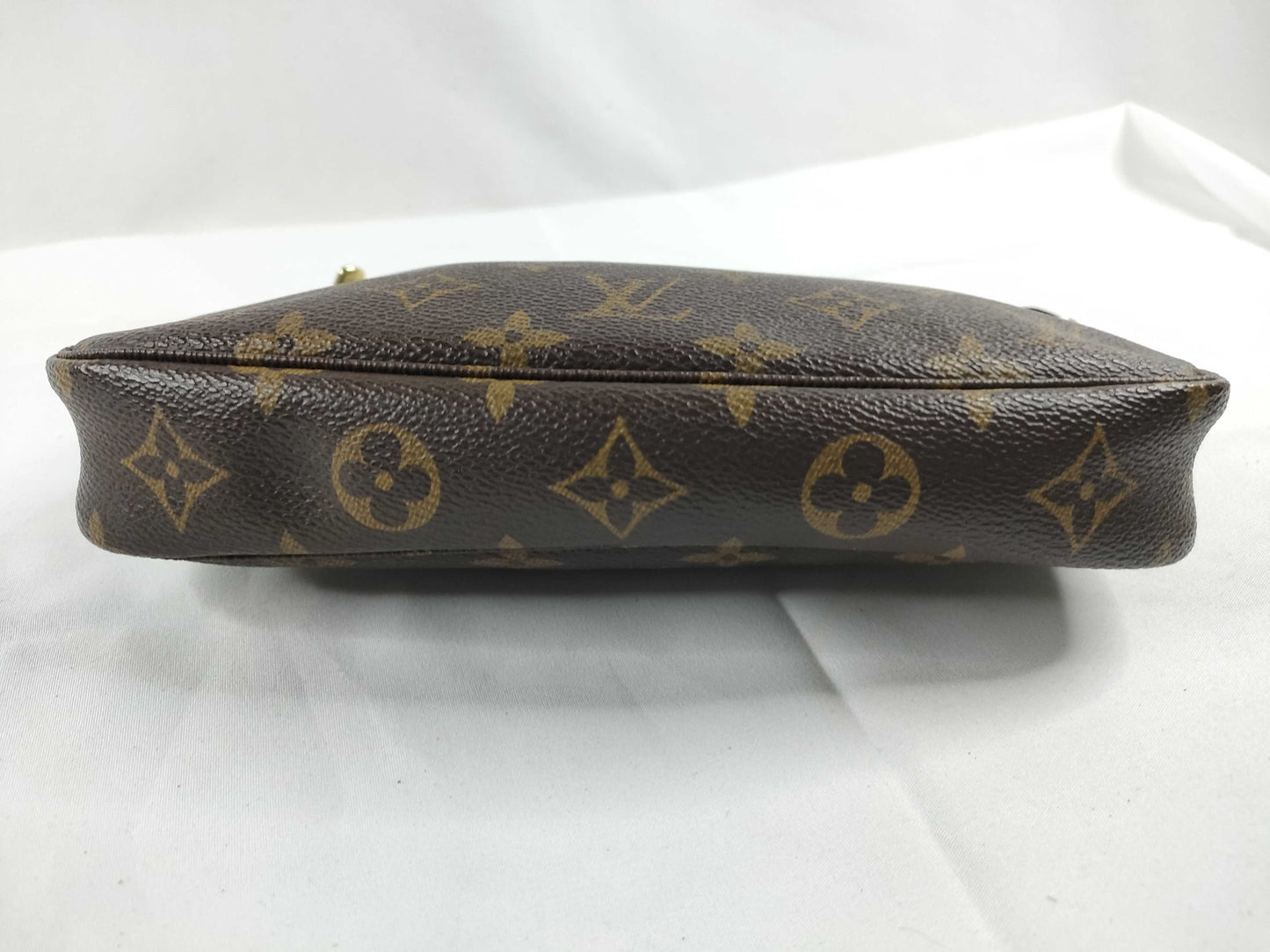 LOUIS VUITTON Monogram Vuitton Monogram Pochette Accessoir M51980 CA0052 Brown Handbag