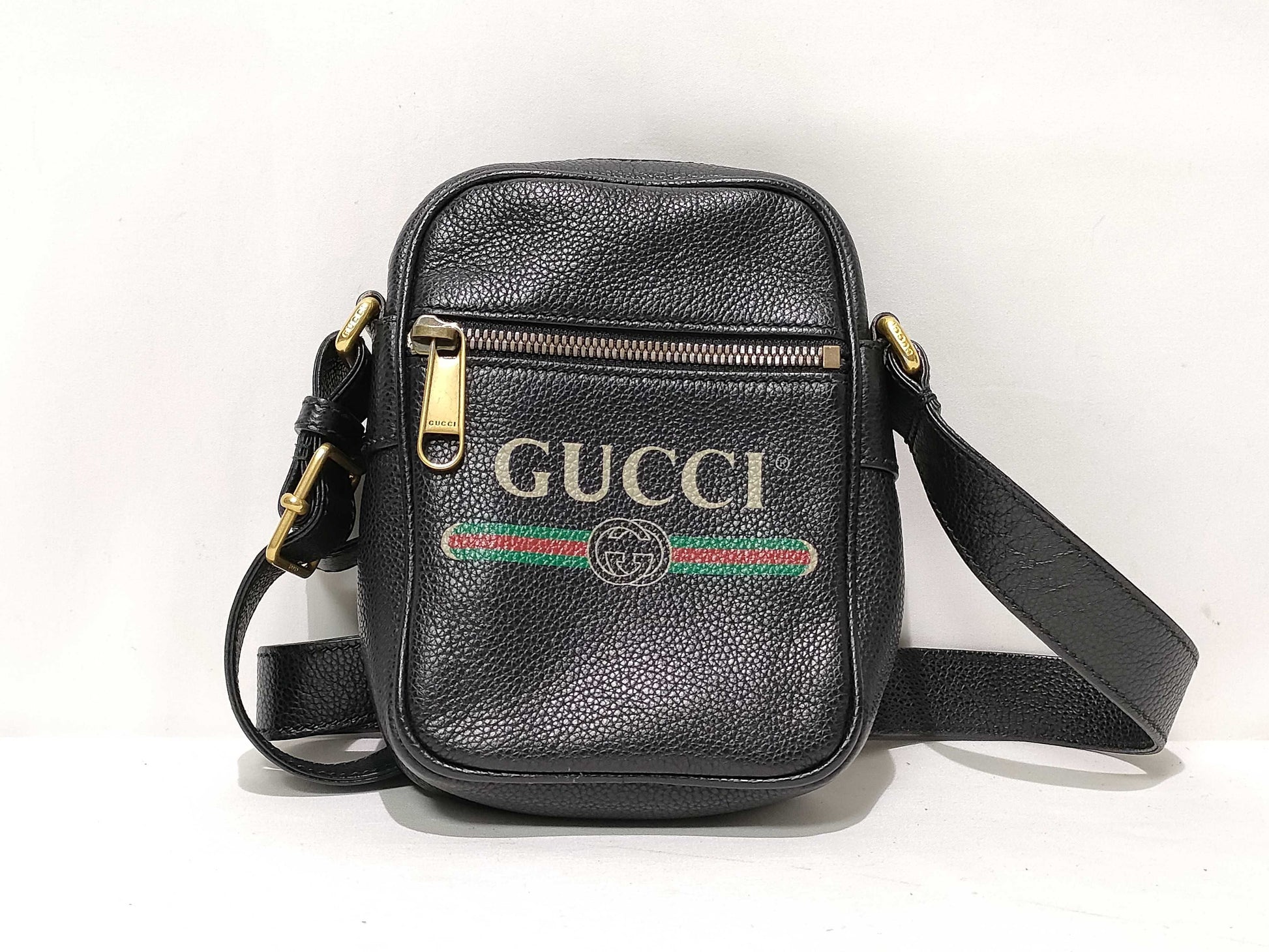 GUCCI Gucci Logo Print Leather Shoulder Bag Black 574803 Shoulder Bag
