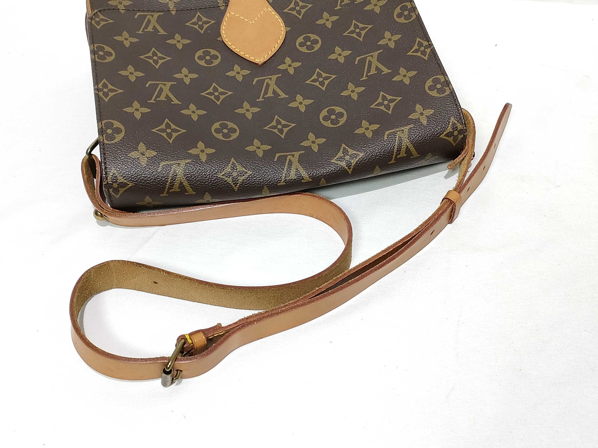 LOUIS VUITTON Monogram Vuitton Monogram Cartociere M51253 SL0946 Shoulder Bag