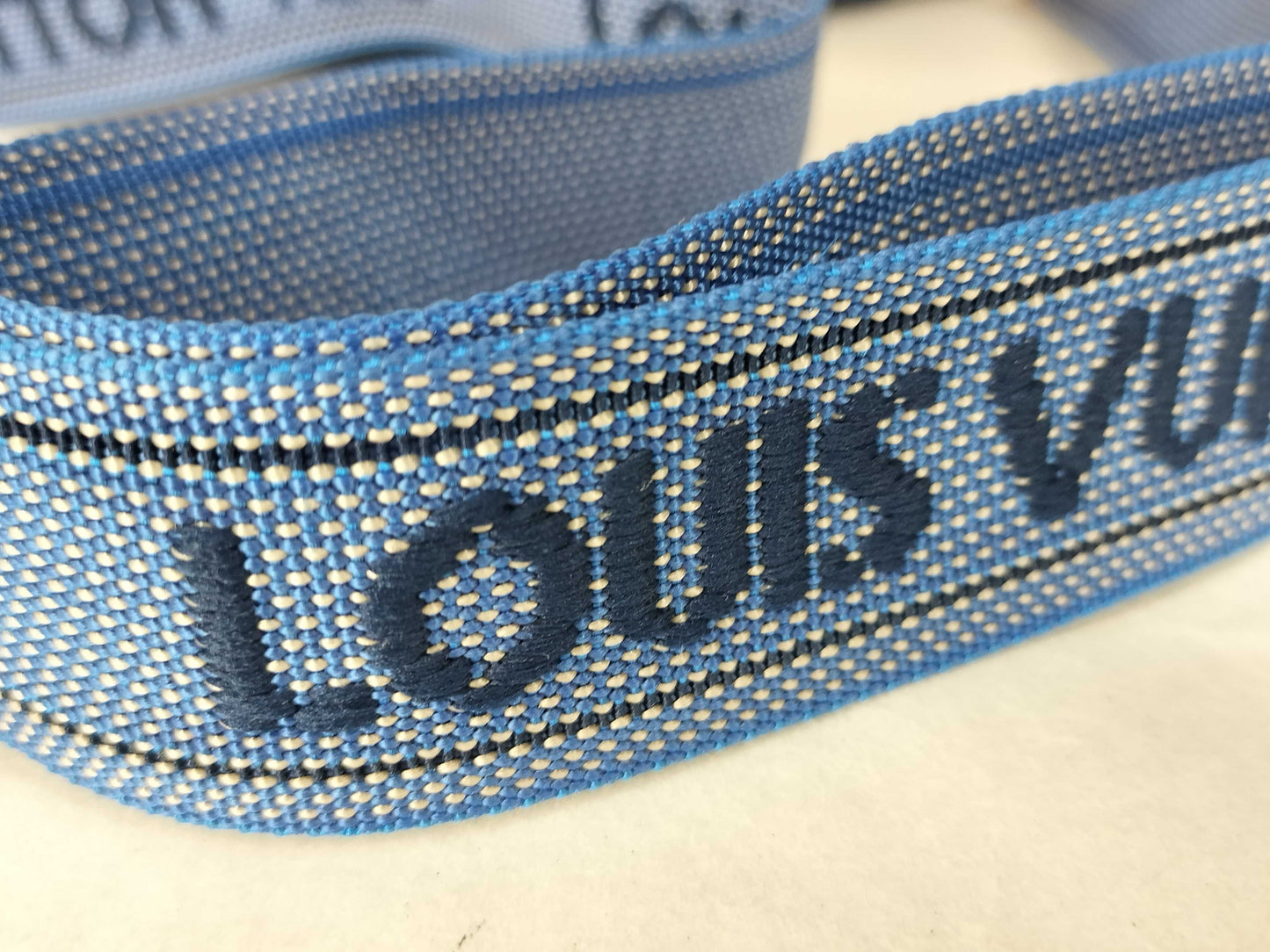 LOUIS VUITTON Louis Vuitton Cup Vuitton LV Cup Sackcows M80008 Shoulder Bag