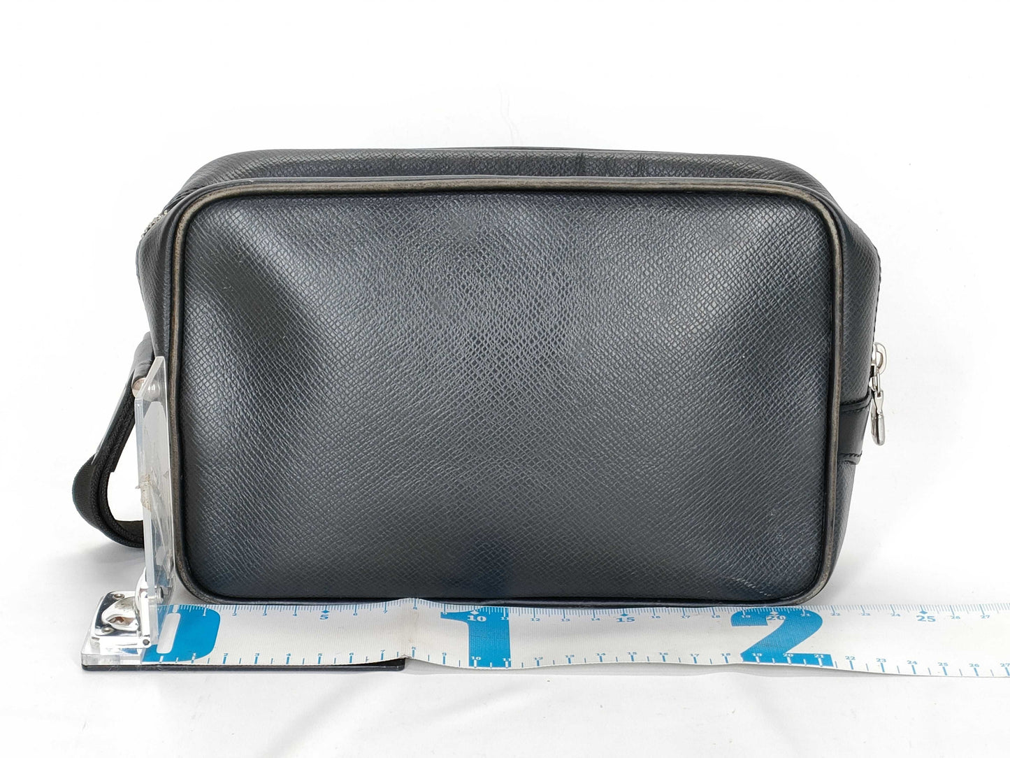 LOUIS VUITTON Taiga Vuitton Taiga Kaluga M30812 Clutch Bag