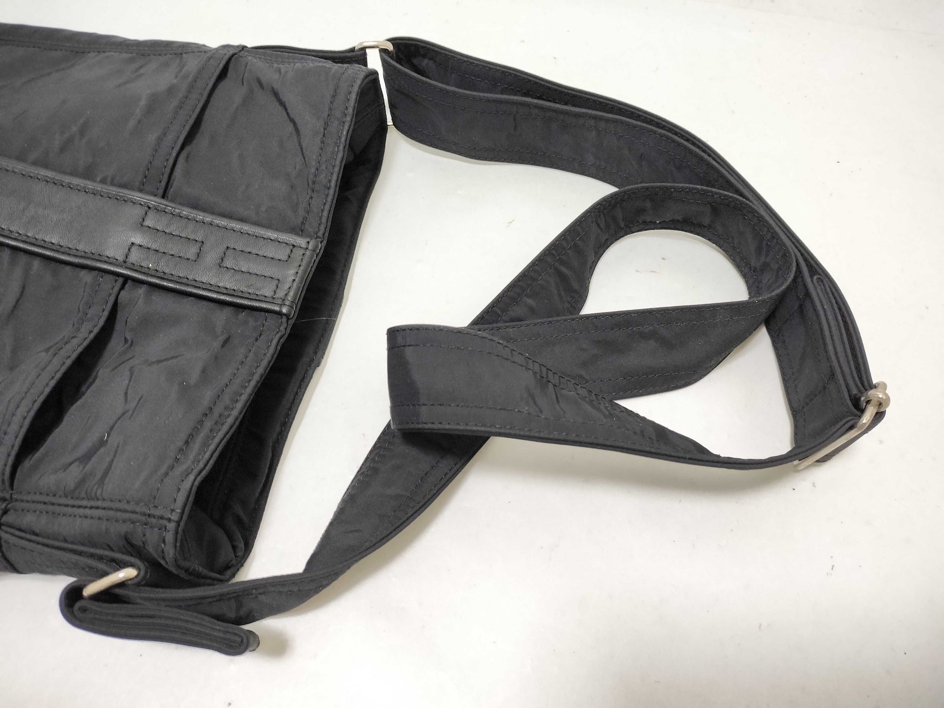 HERMES Acapulco Pochette Bandriere MM Nylon x Leather Black Silver Hardware Shoulder Bag