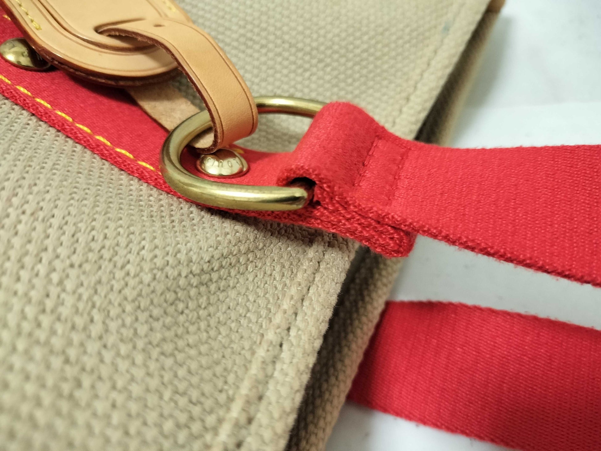 LOUIS VUITTON Antigua Vuitton Antigua HippoMM M40035 Tote Bag