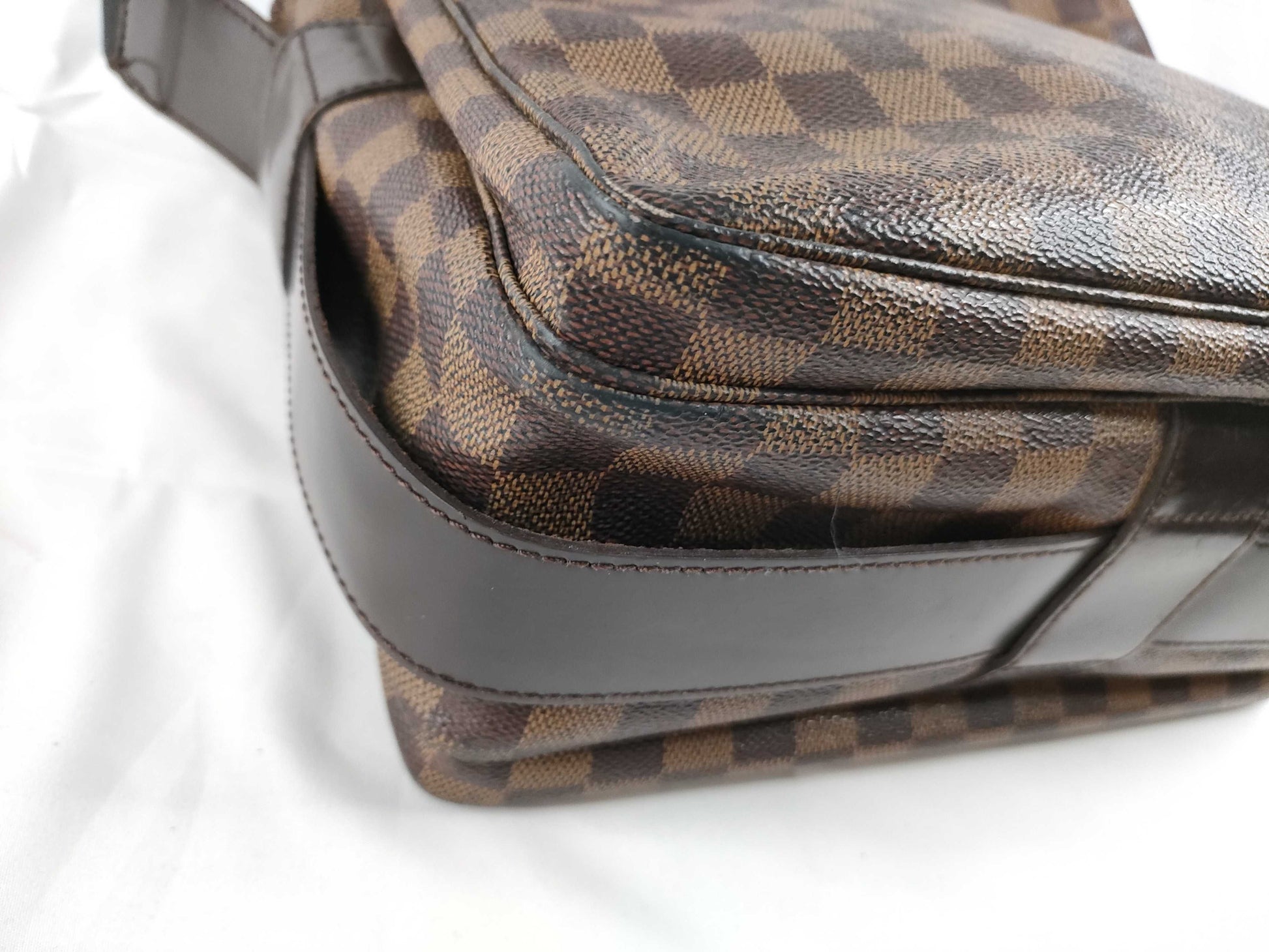 LOUIS VUITTON Damier Vuitton Damier Naviglio N45255 TH1002 Shoulder Bag