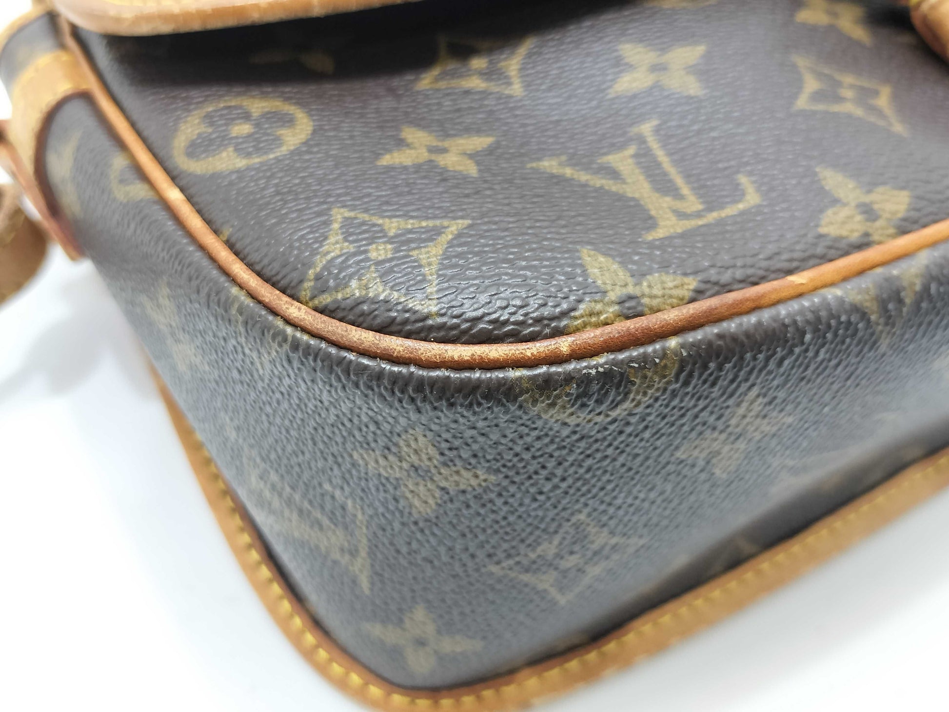 LOUIS VUITTON Monogram Monogram Saumur Shoulder Bag SL0928 Shoulder Bag