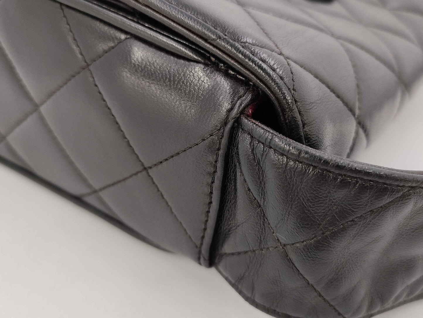 CHANEL Lamb Matelasse Shoulder Bag with Seal
